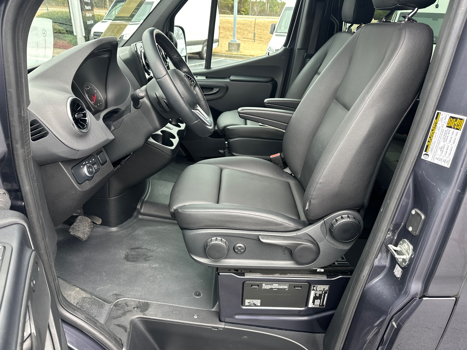 2021 Mercedes-Benz Sprinter 2500 Passenger 144 WB 9