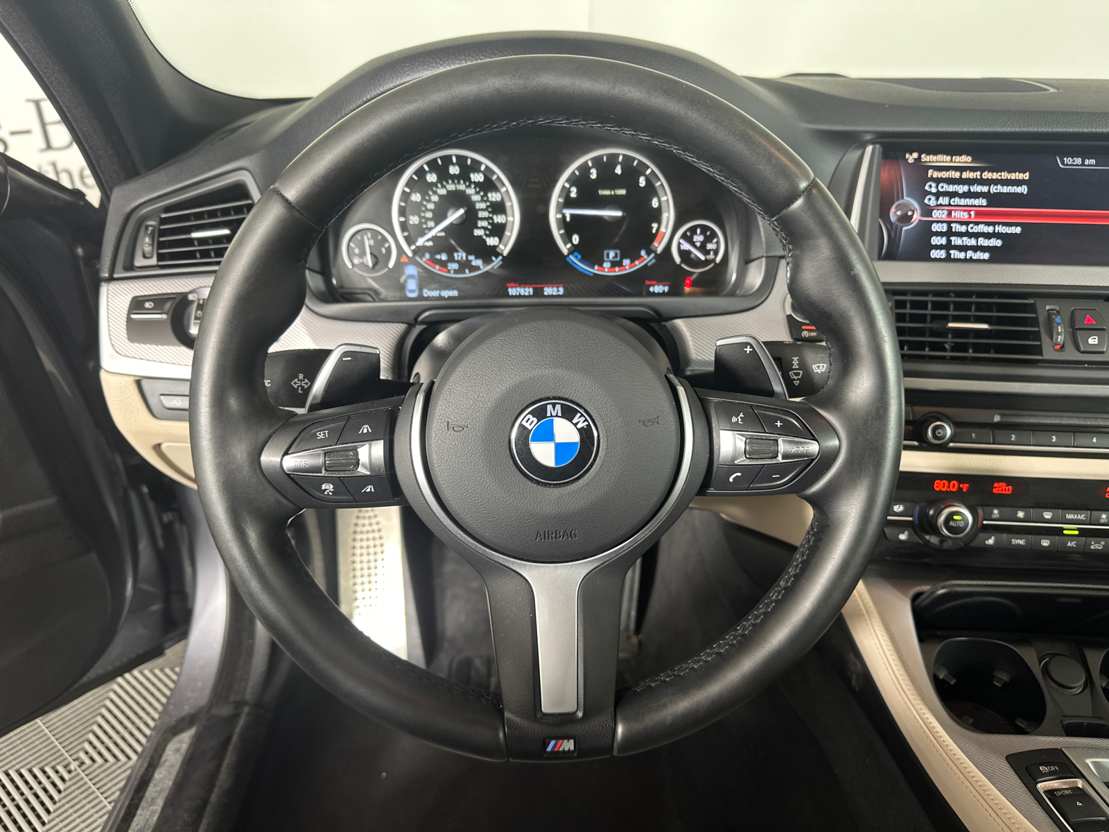 2016 BMW 5 Series 535i 24