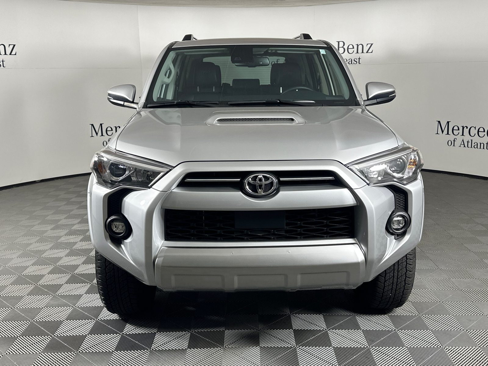 2023 Toyota 4Runner TRD Off-Road Premium 2