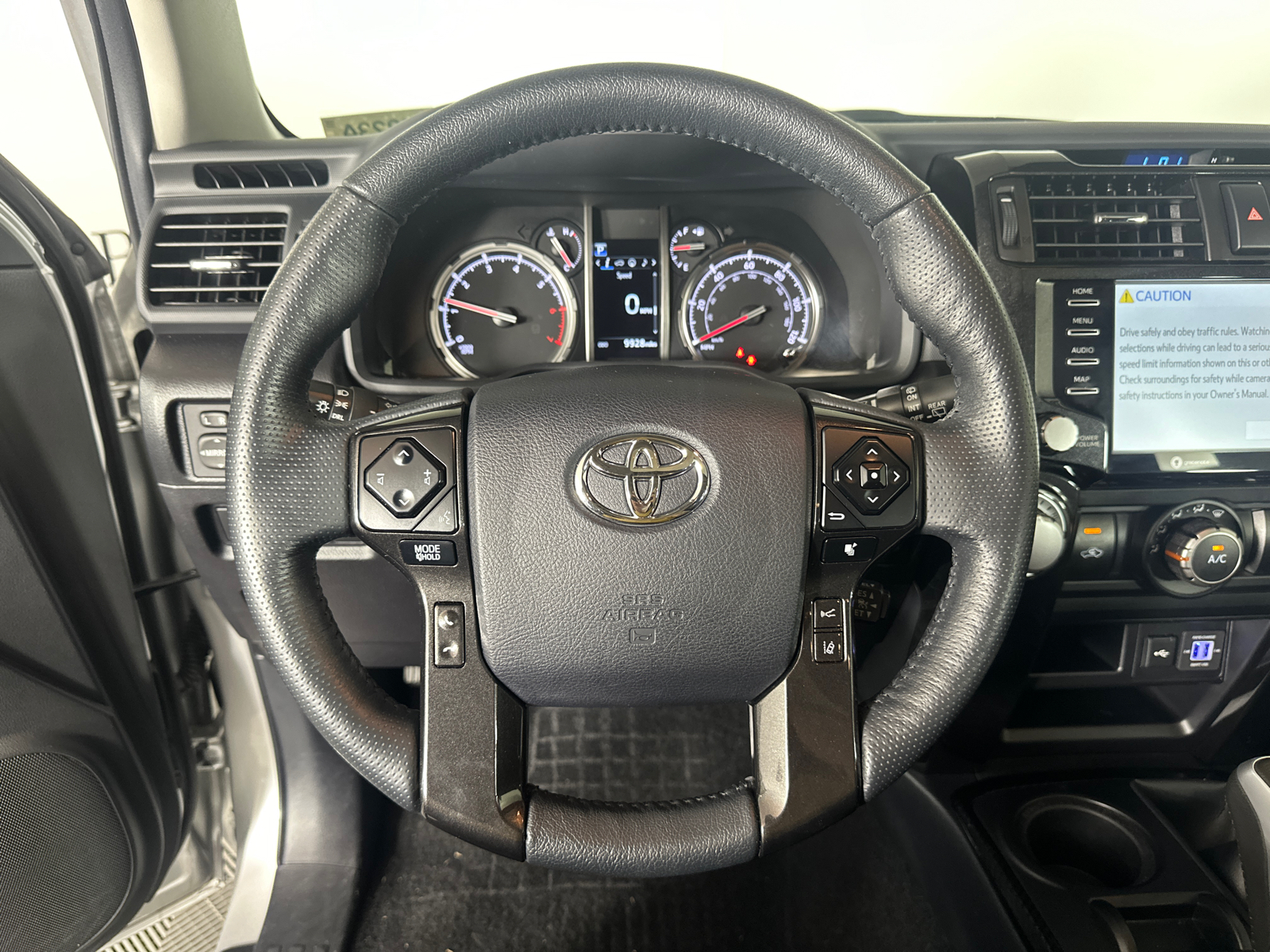 2023 Toyota 4Runner TRD Off-Road Premium 23