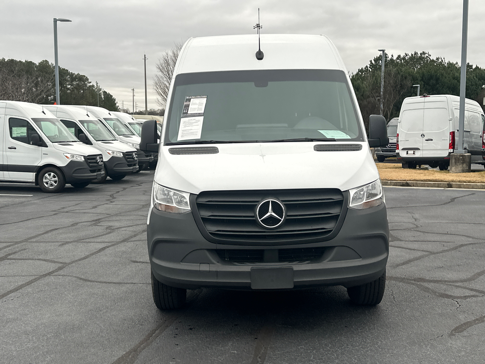 2024 Mercedes-Benz Sprinter 2500 Cargo 170 WB 2