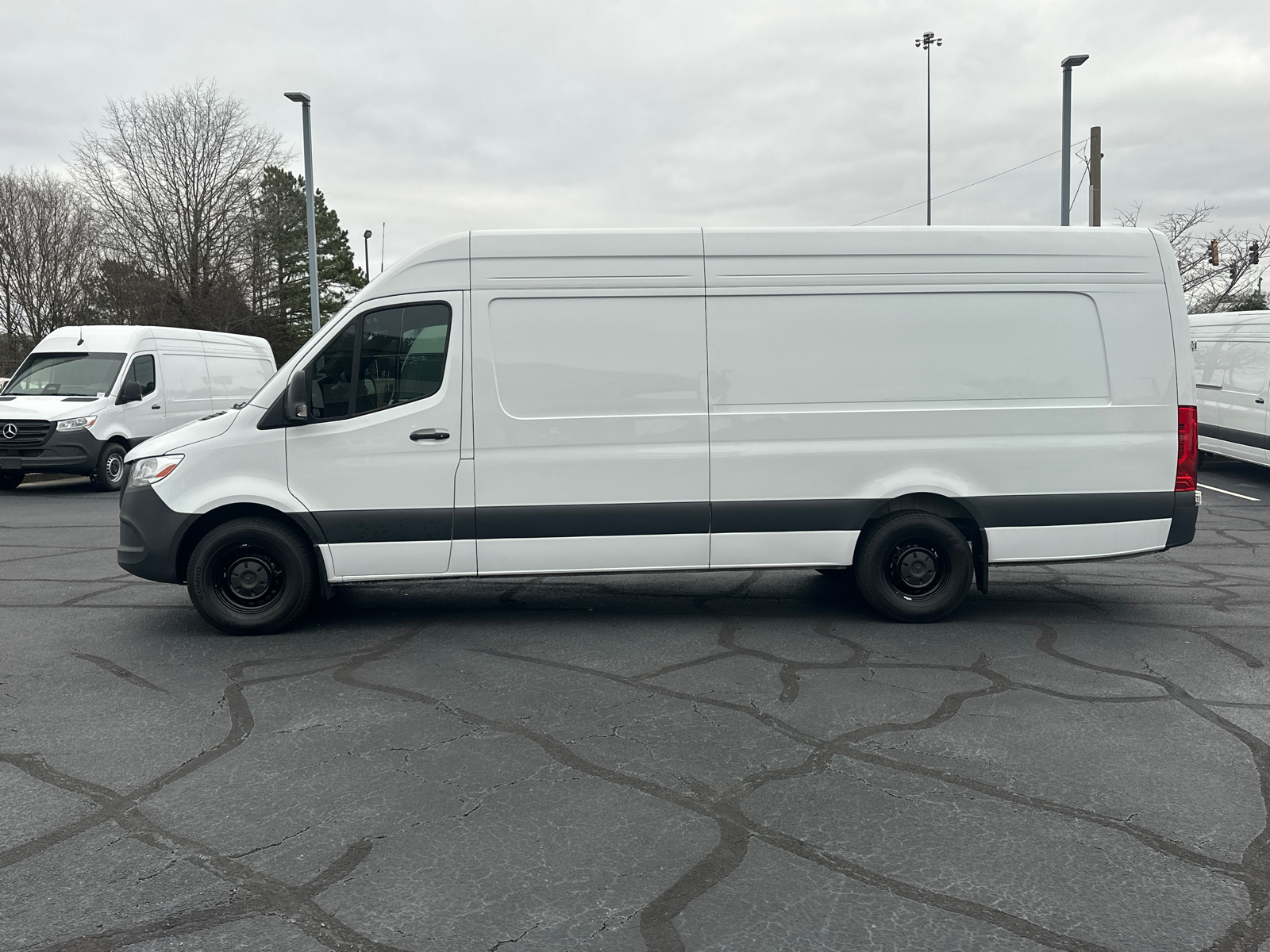 2024 Mercedes-Benz Sprinter 2500 Cargo 170 WB 4