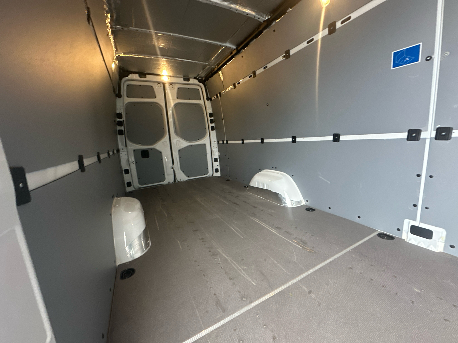 2024 Mercedes-Benz Sprinter 2500 Cargo 170 WB 17