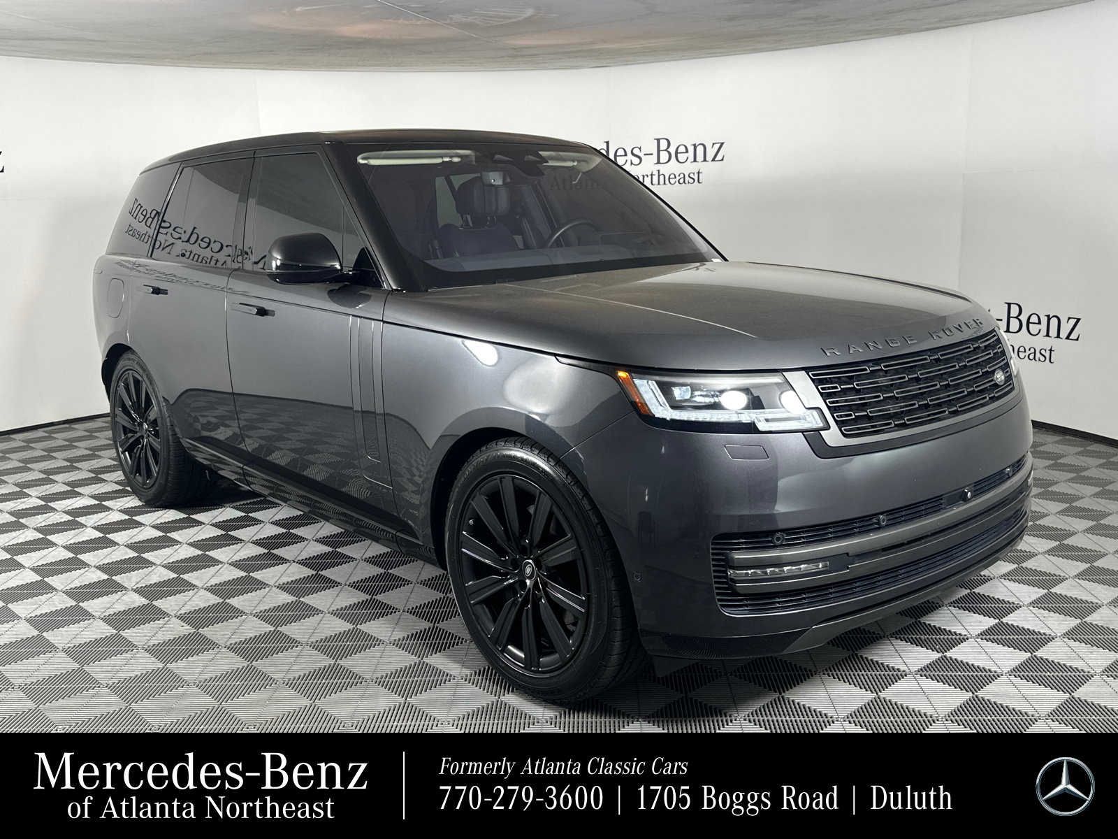 2023 Land Rover Range Rover SE 1