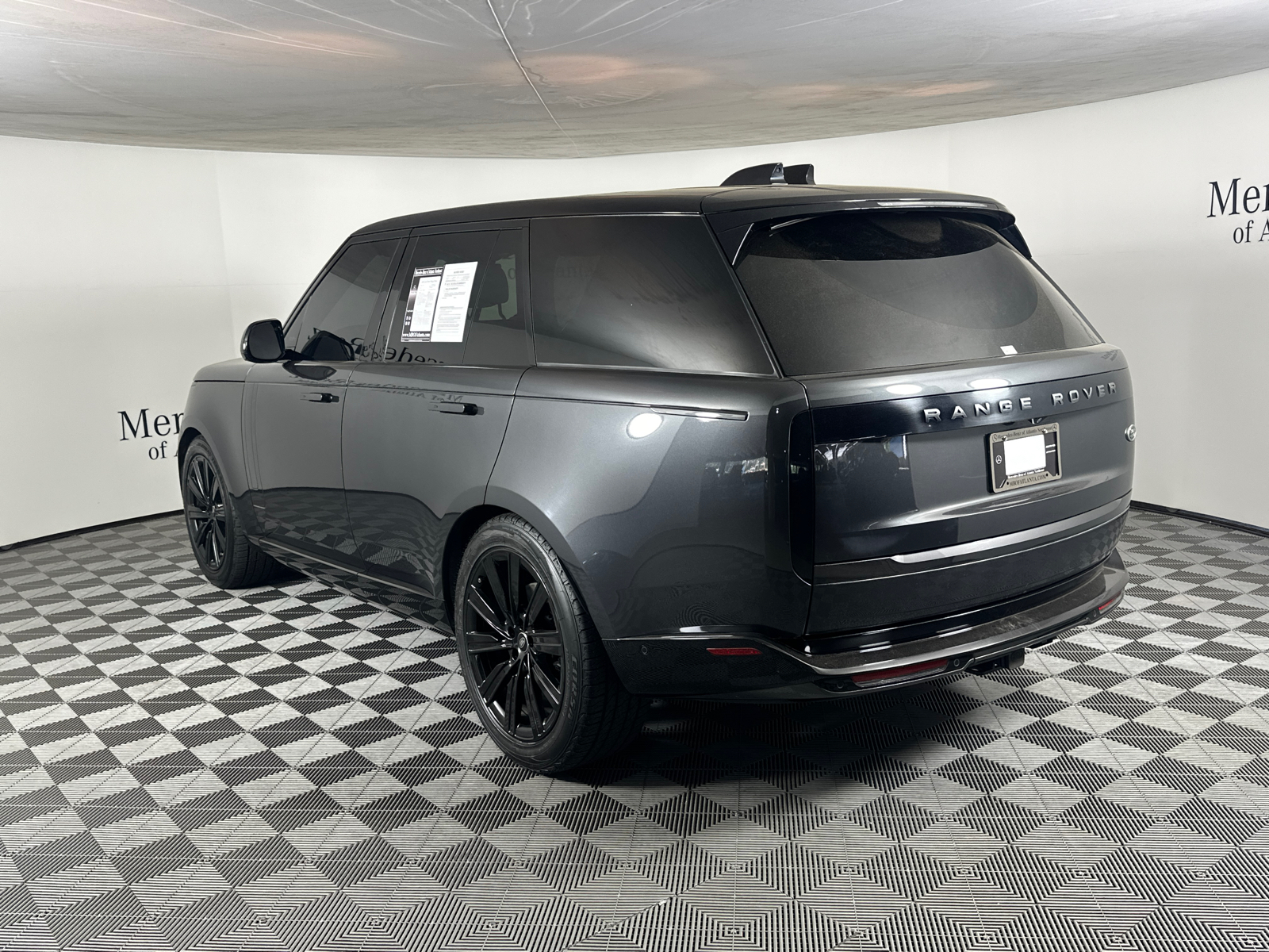 2023 Land Rover Range Rover SE 5