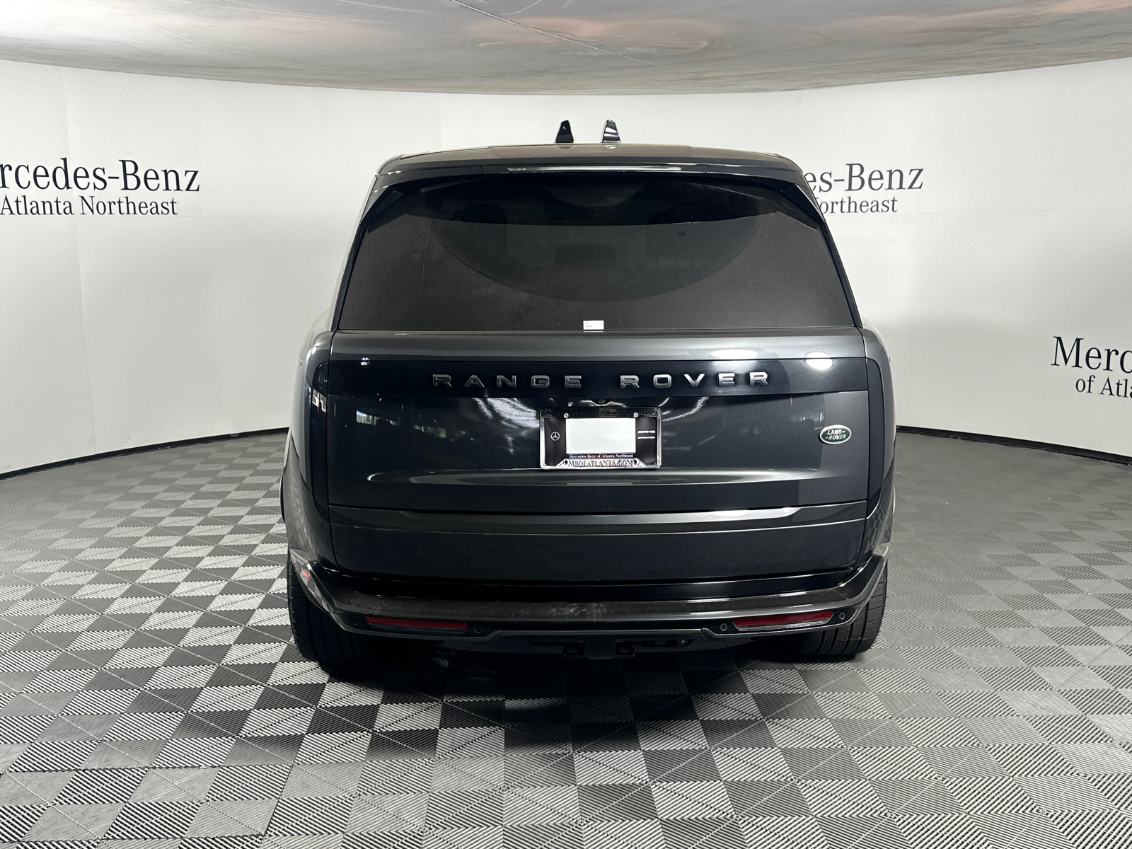 2023 Land Rover Range Rover SE 6