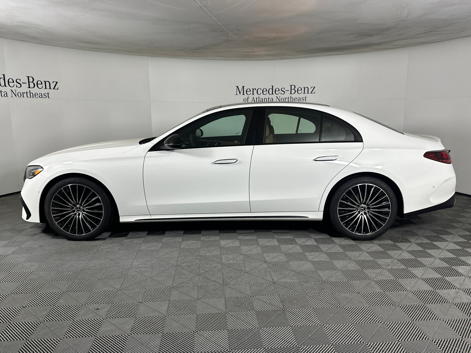 2025 Mercedes-Benz E-Class E 350 4