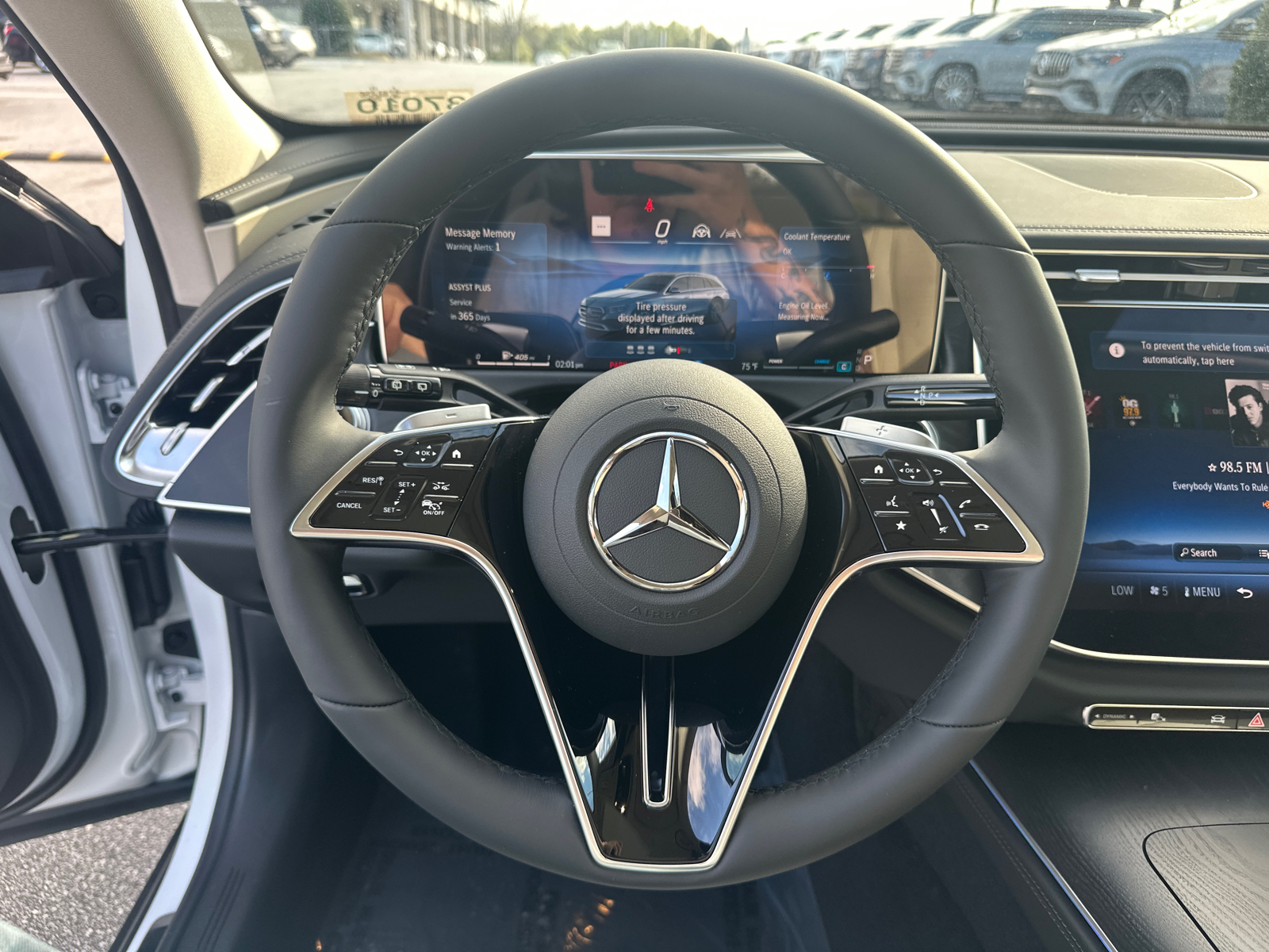 2025 Mercedes-Benz E-Class E 450 27