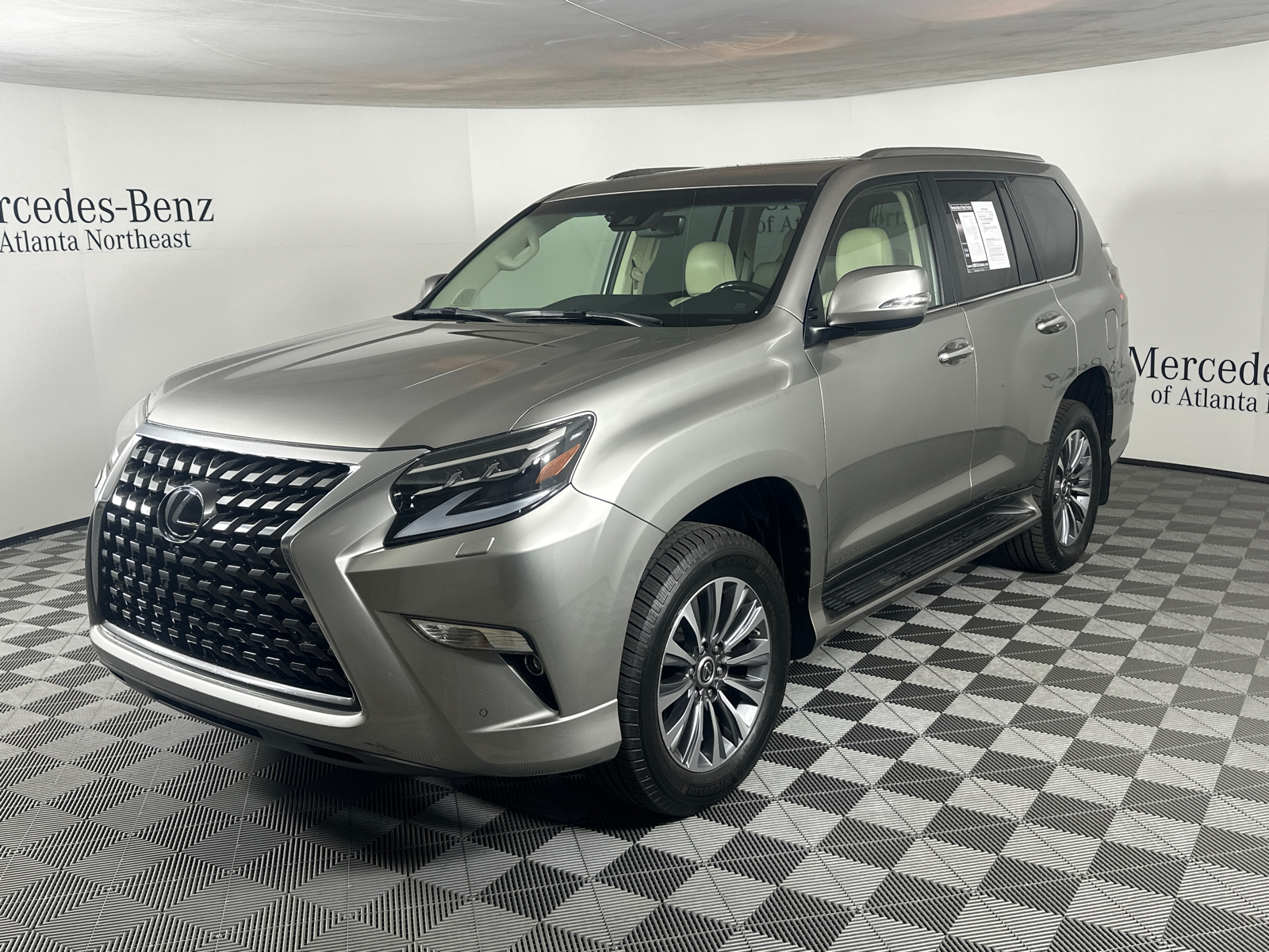 2020 Lexus GX 460 Luxury 3