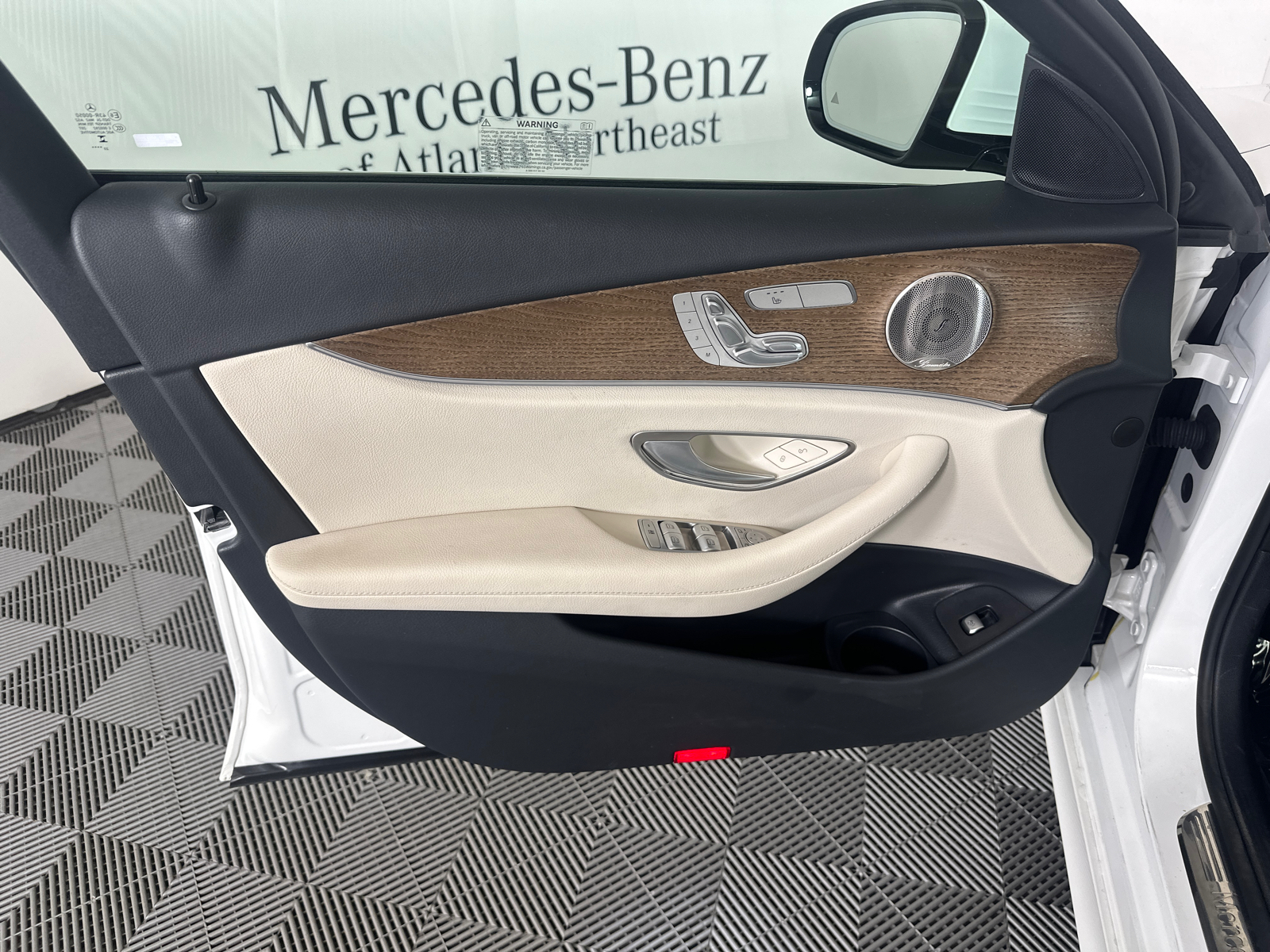 2023 Mercedes-Benz E-Class E 350 10