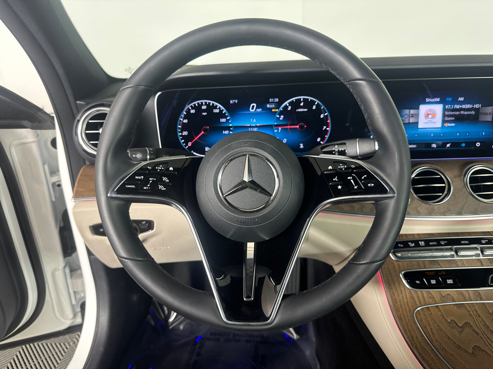 2023 Mercedes-Benz E-Class E 350 26