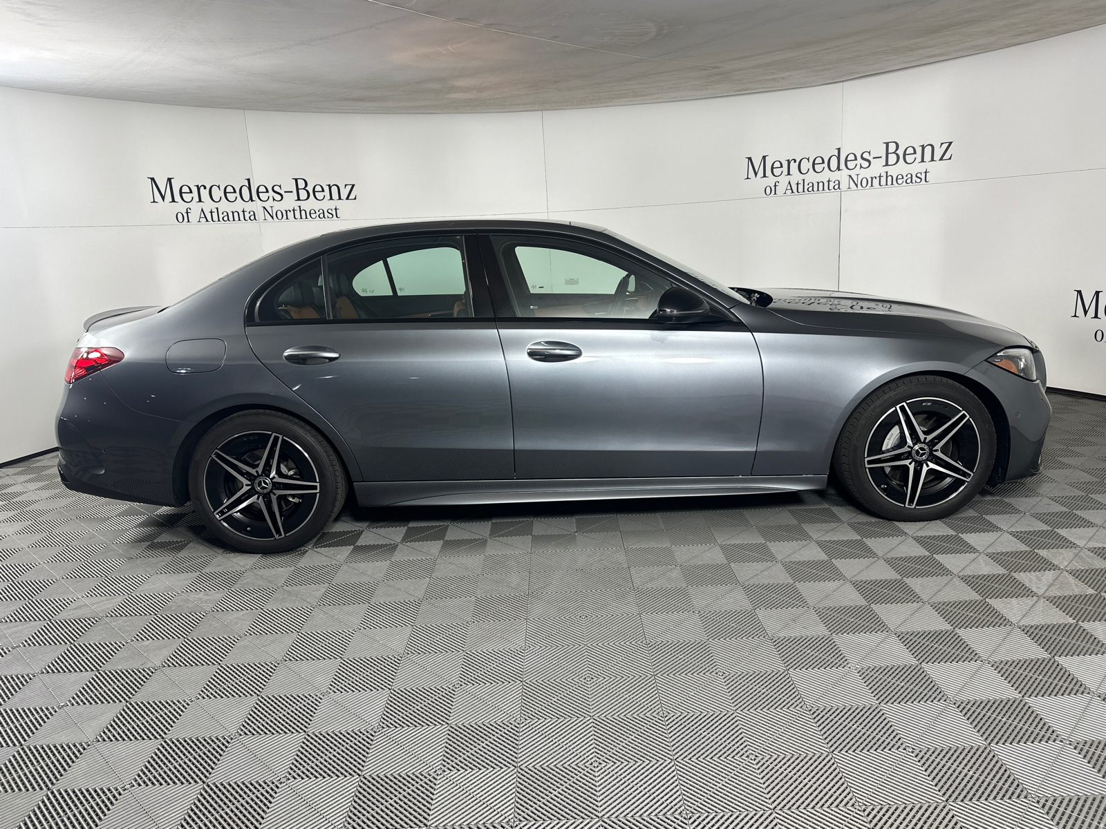 2024 Mercedes-Benz C-Class C 300 4MATIC 8