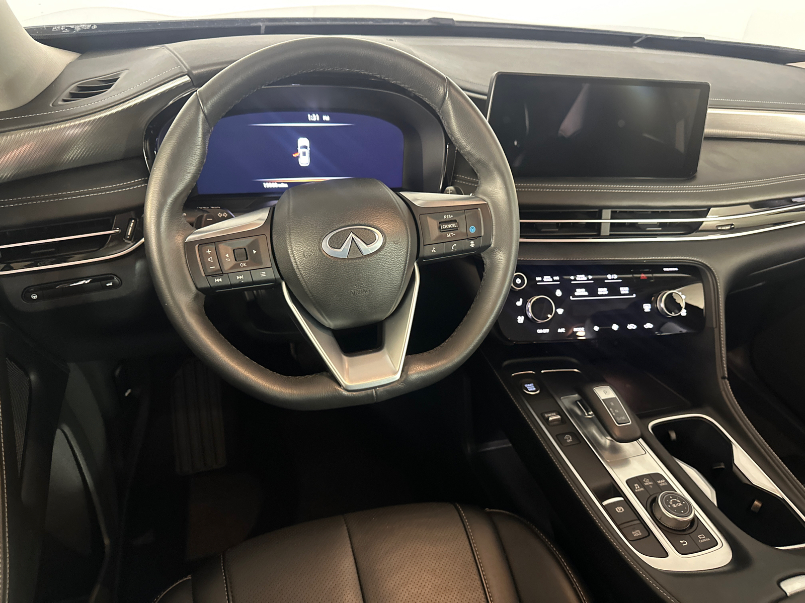 2023 INFINITI QX60 LUXE 23