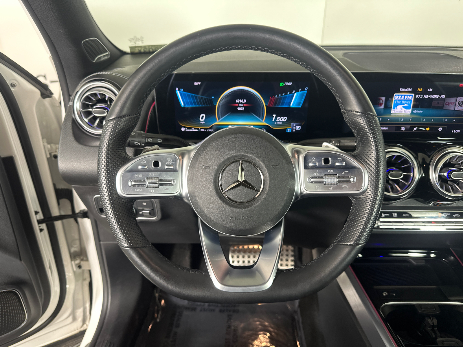 2023 Mercedes-Benz GLB GLB 35 AMG 26