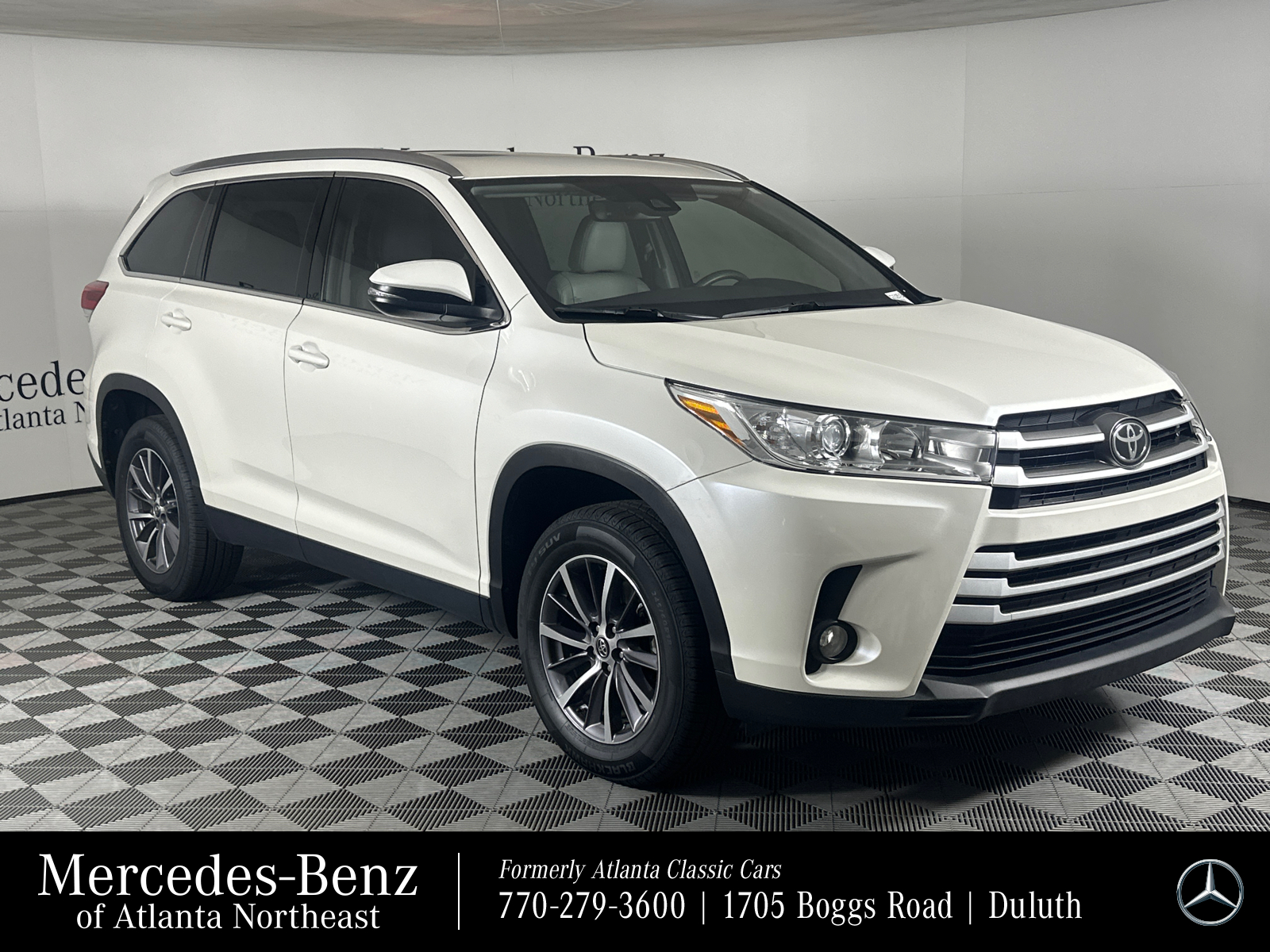 2019 Toyota Highlander XLE 1