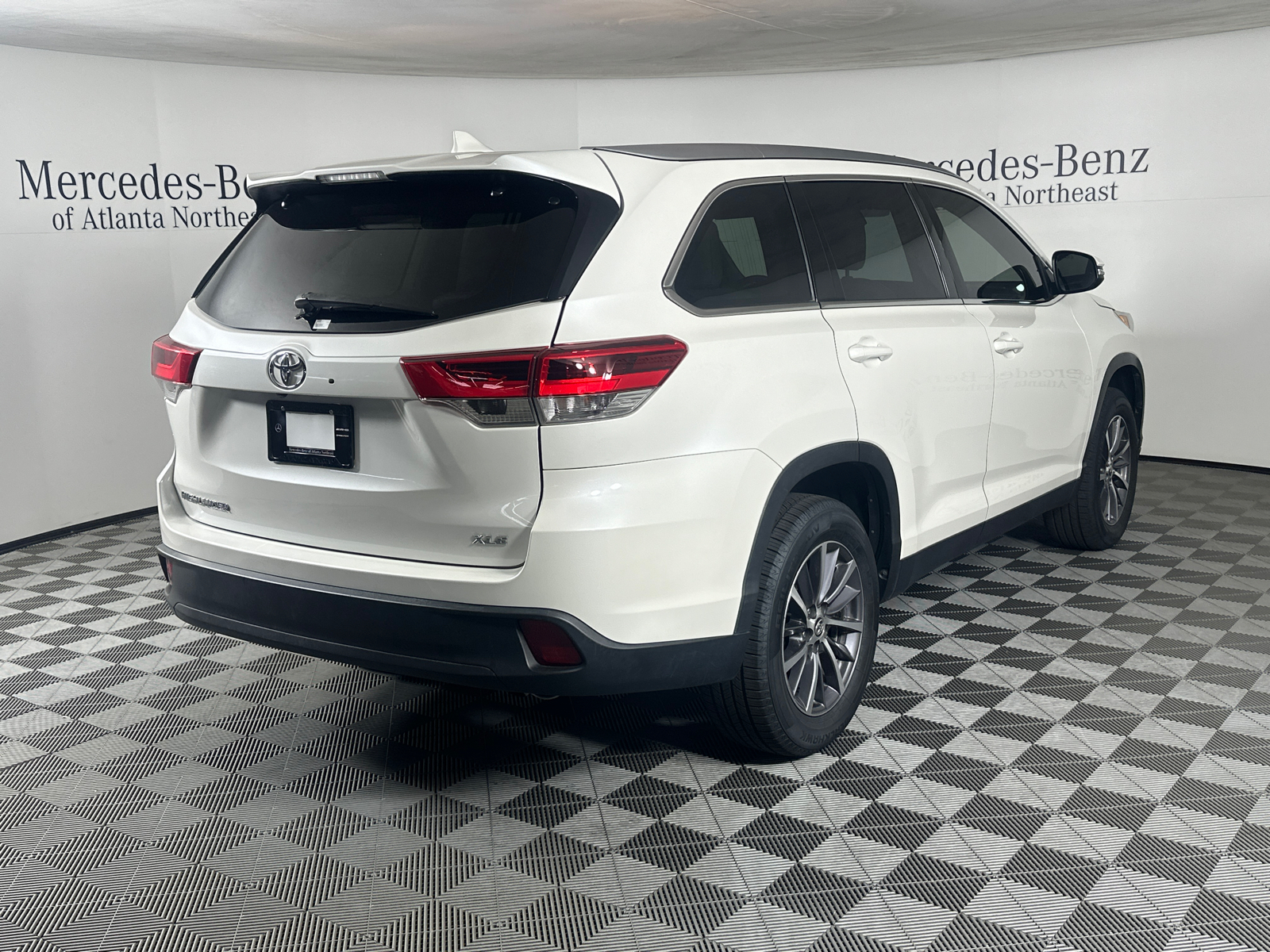 2019 Toyota Highlander XLE 7