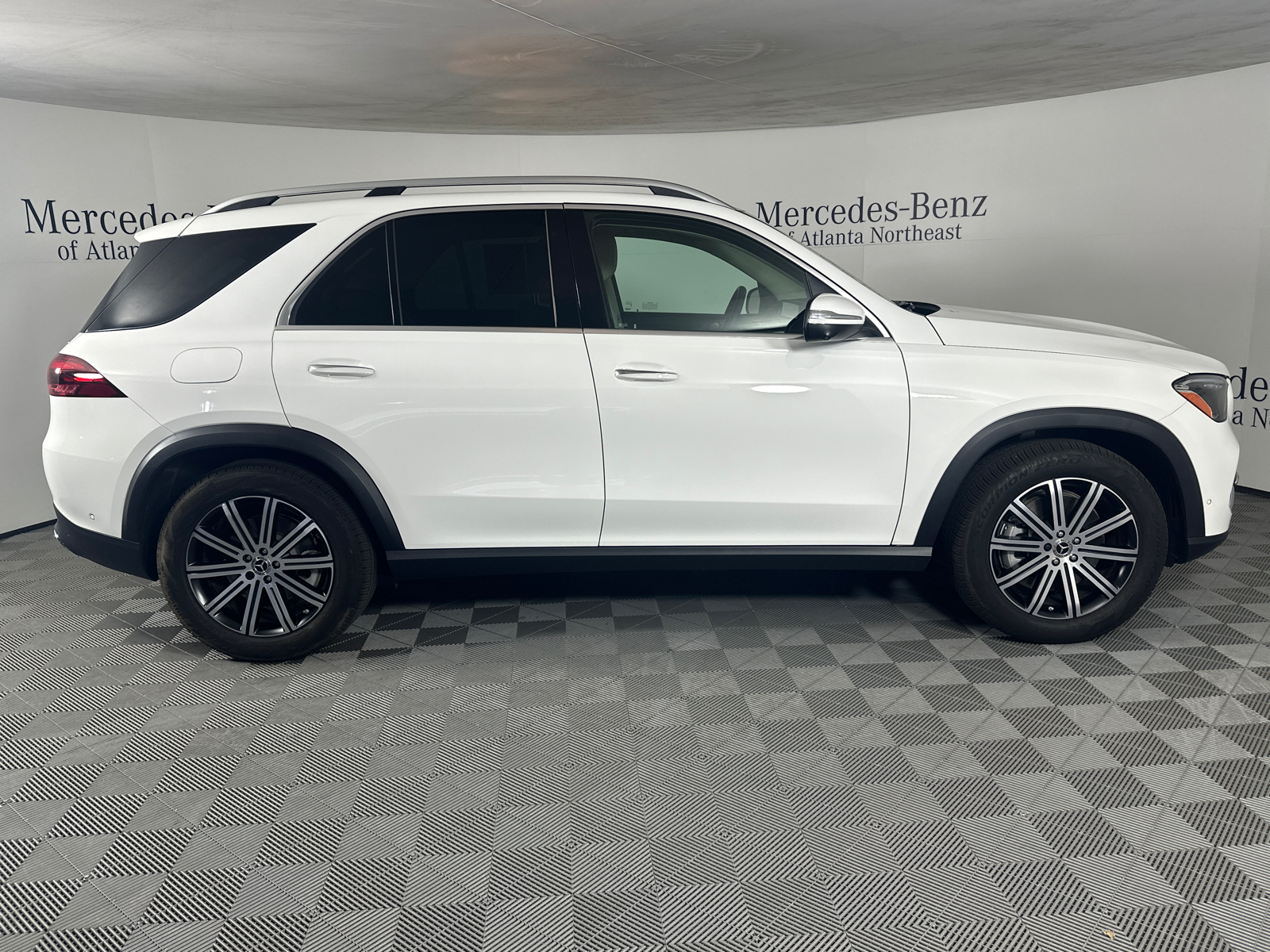 2024 Mercedes-Benz GLE GLE 450 8