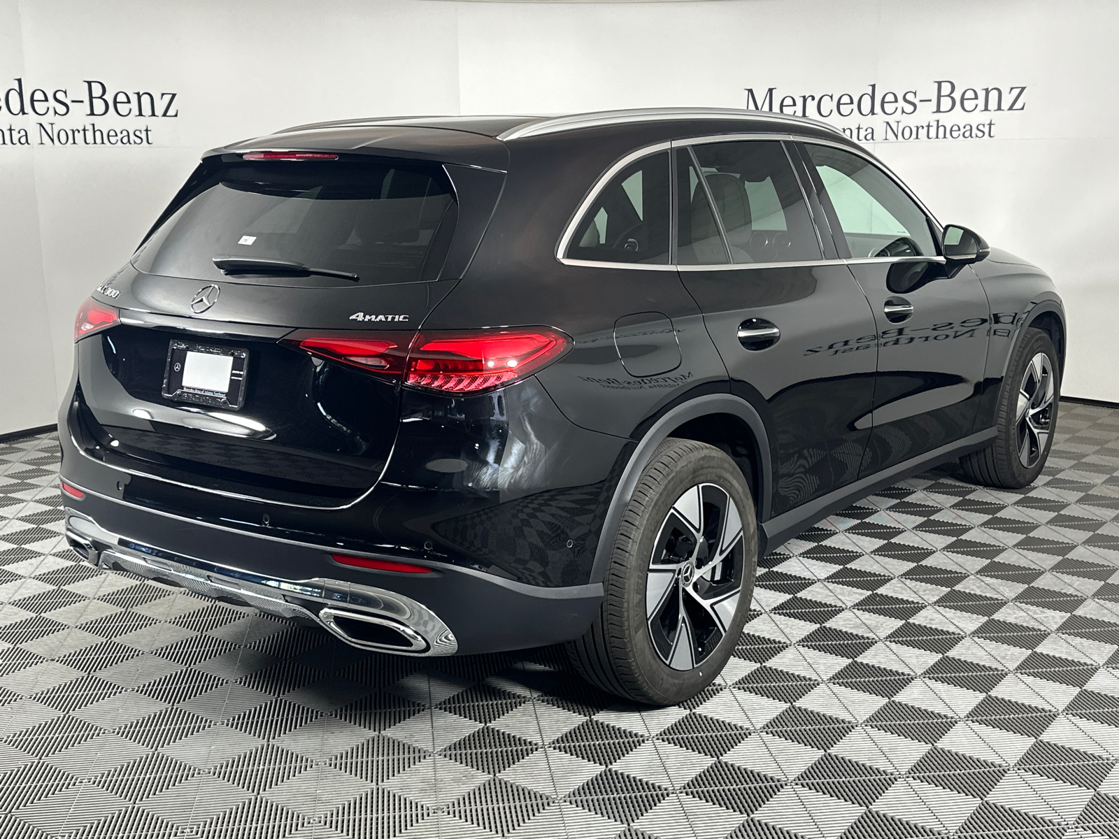 2024 Mercedes-Benz GLC GLC 300 7