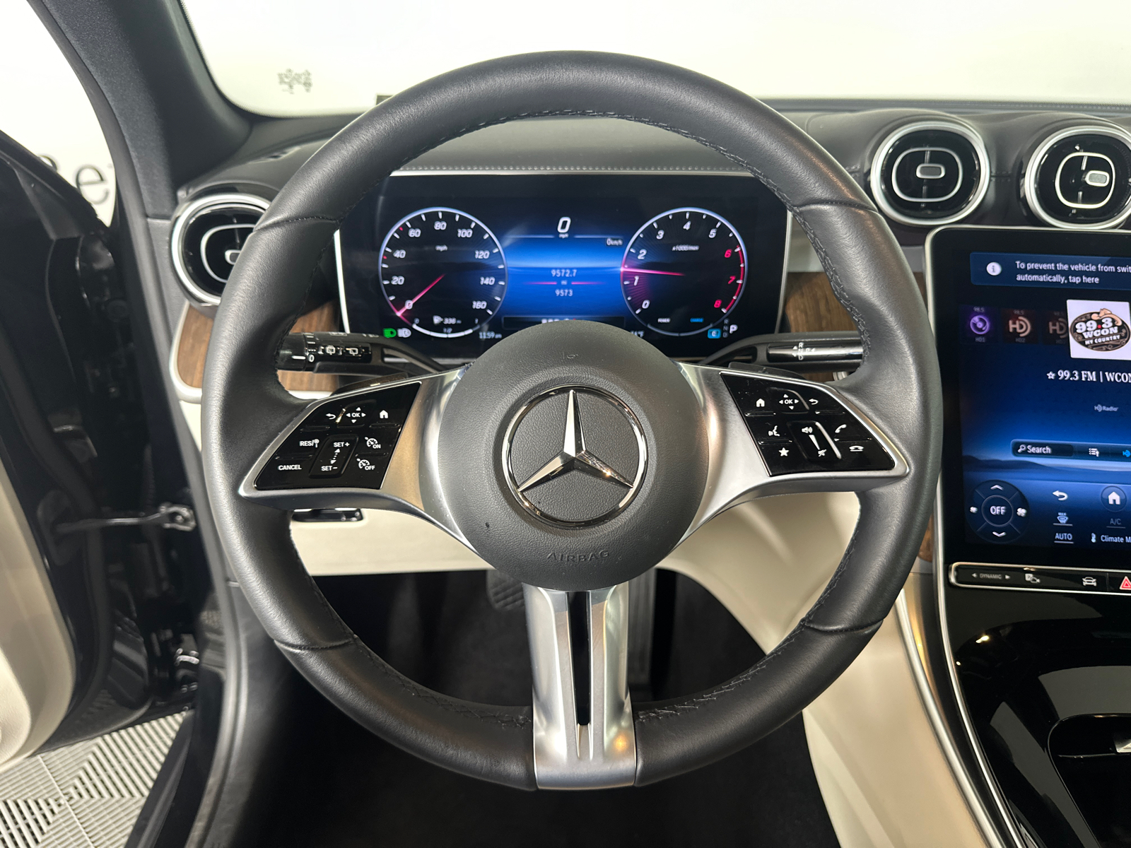 2024 Mercedes-Benz GLC GLC 300 26