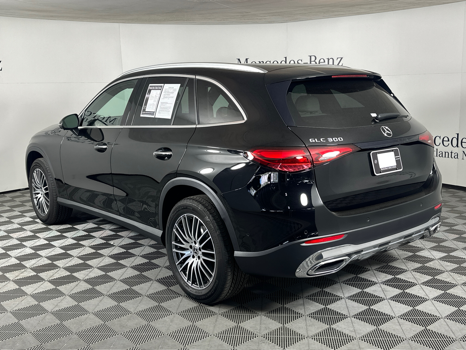 2023 Mercedes-Benz GLC GLC 300 5