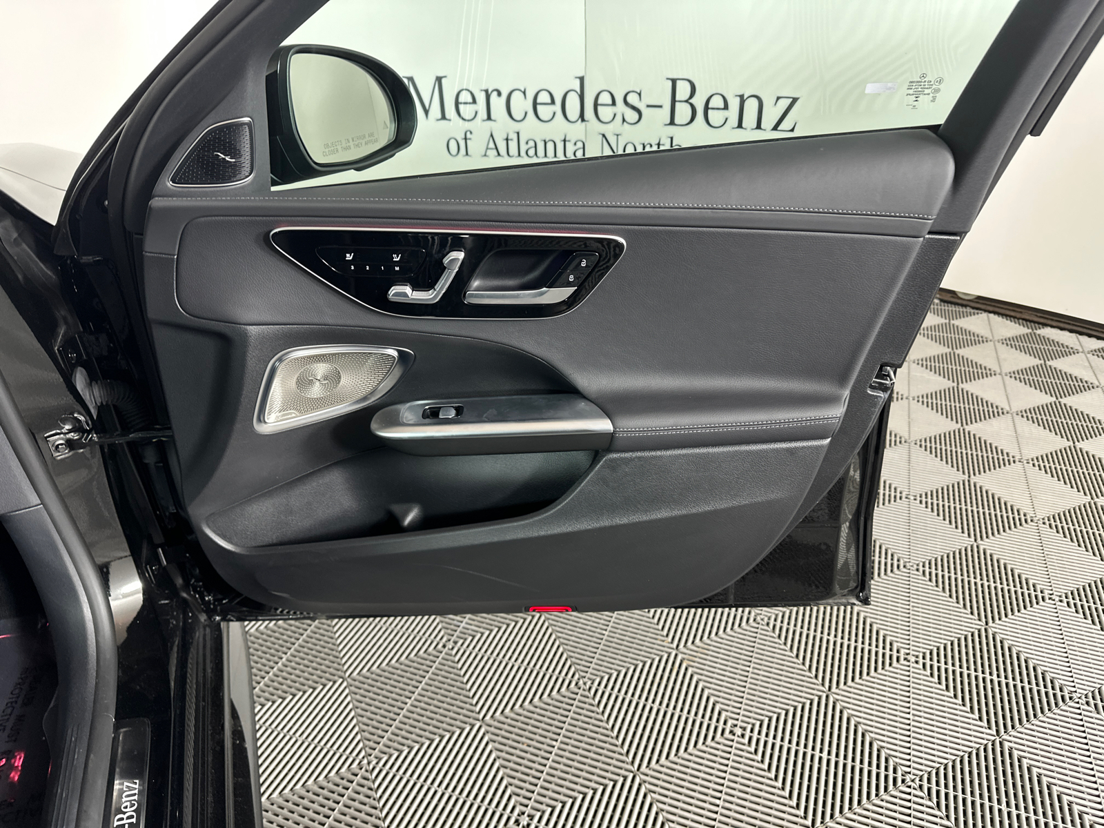 2024 Mercedes-Benz C-Class C 300 4MATIC 15