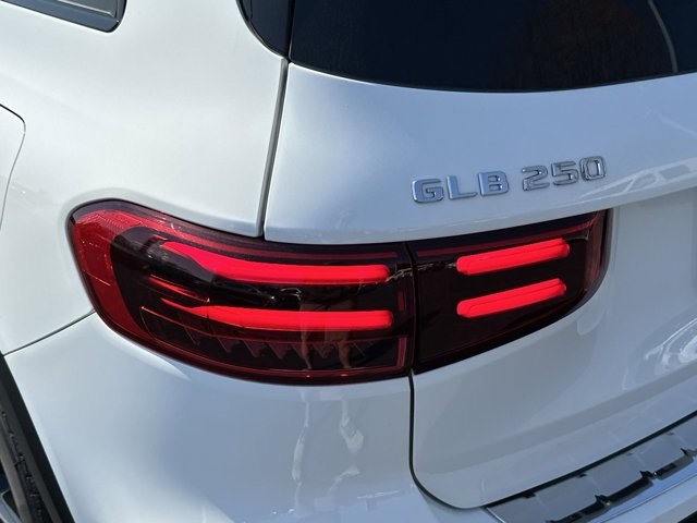 2024 Mercedes-Benz GLB GLB 250 14