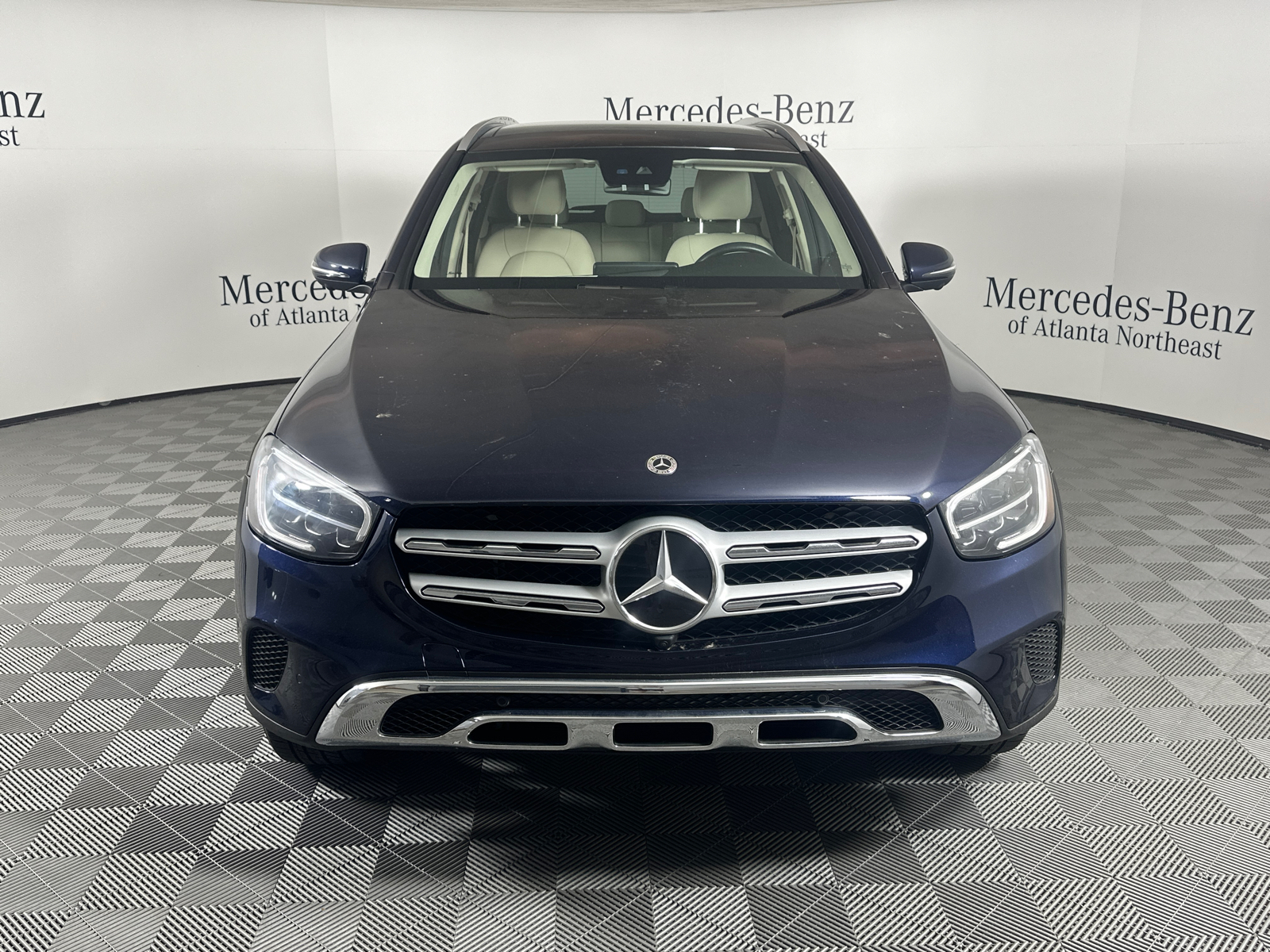 2021 MB GLC300  2