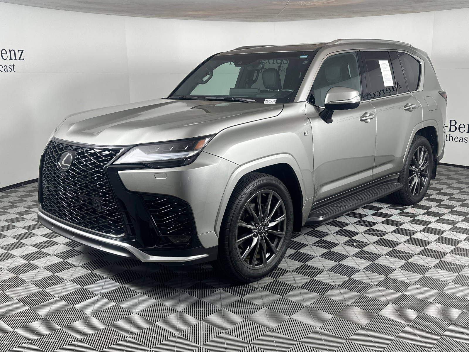 2023 Lexus LX 600 F SPORT 3