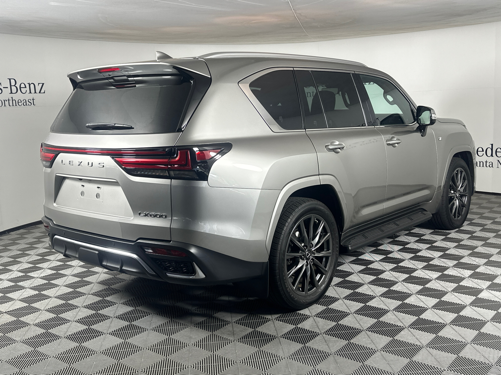 2023 Lexus LX 600 F SPORT 7