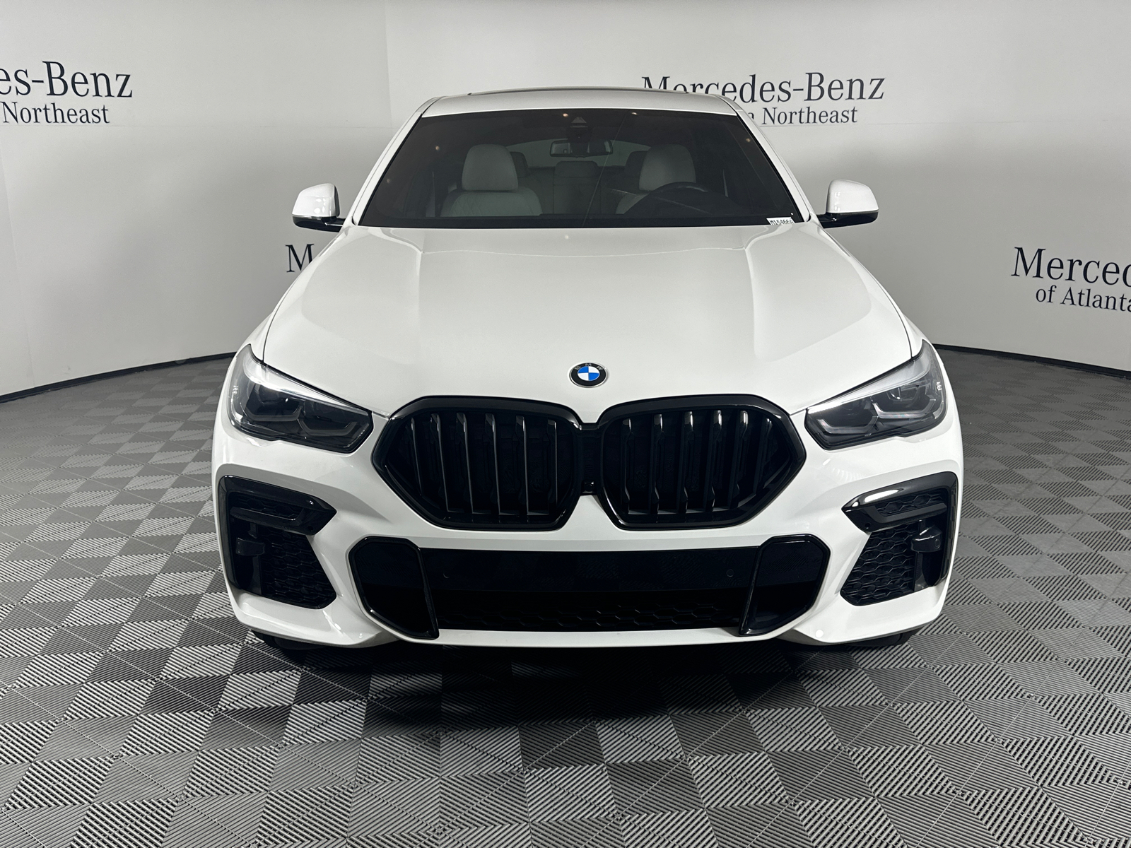 2023 BMW X6 xDrive40i 2