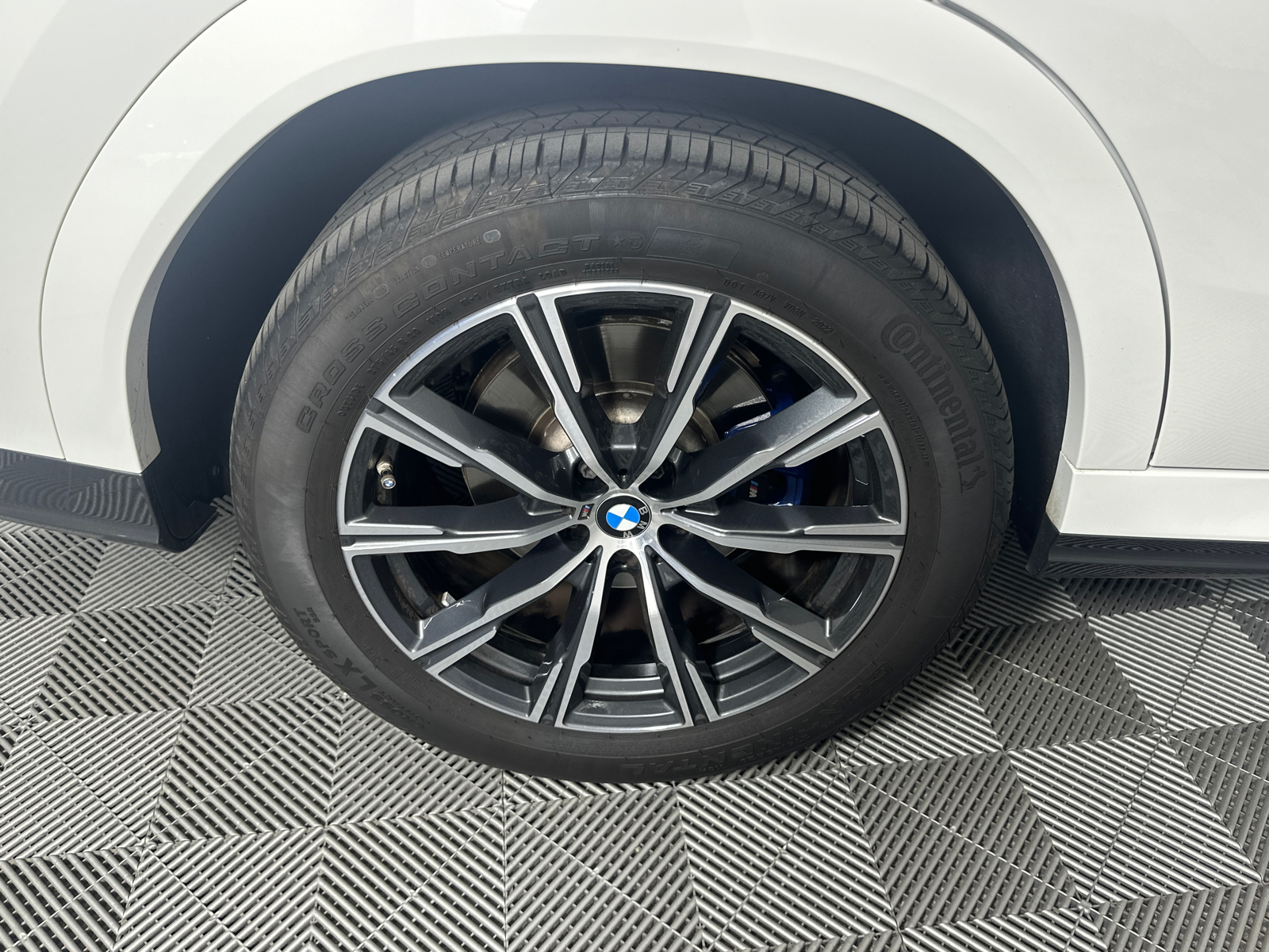 2023 BMW X6 xDrive40i 19