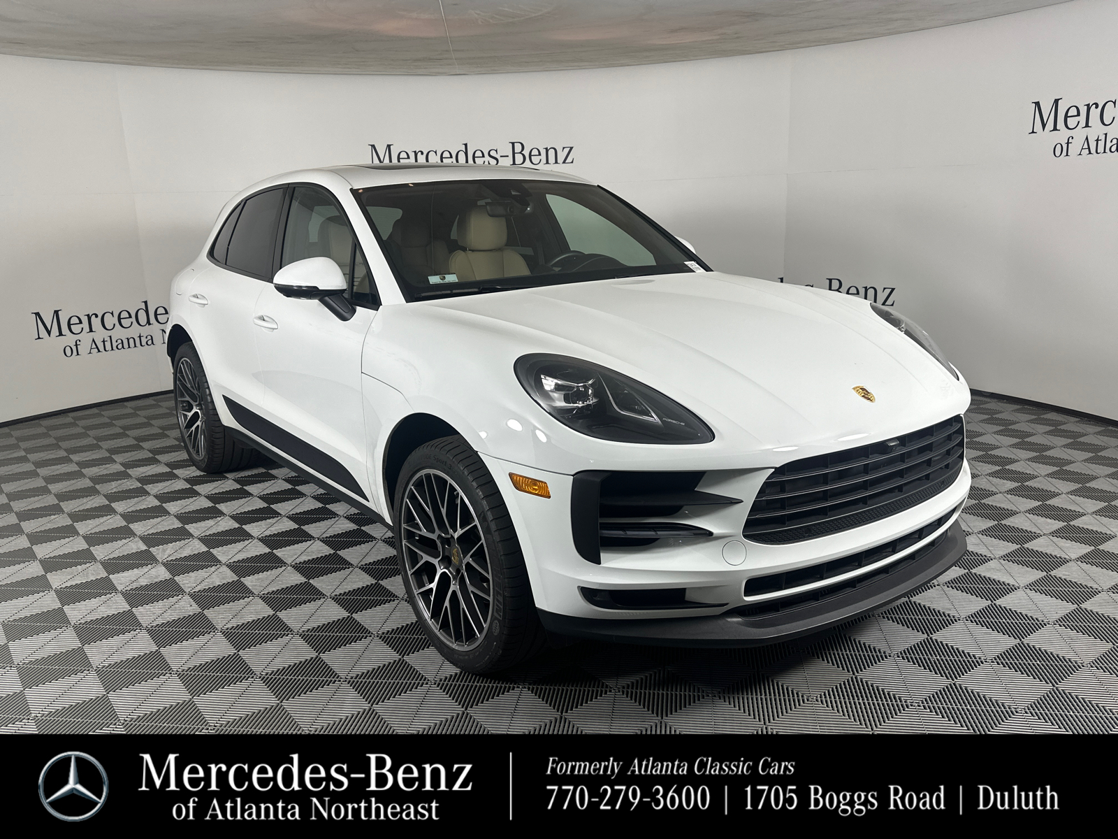 2019 Porsche Macan Base 1