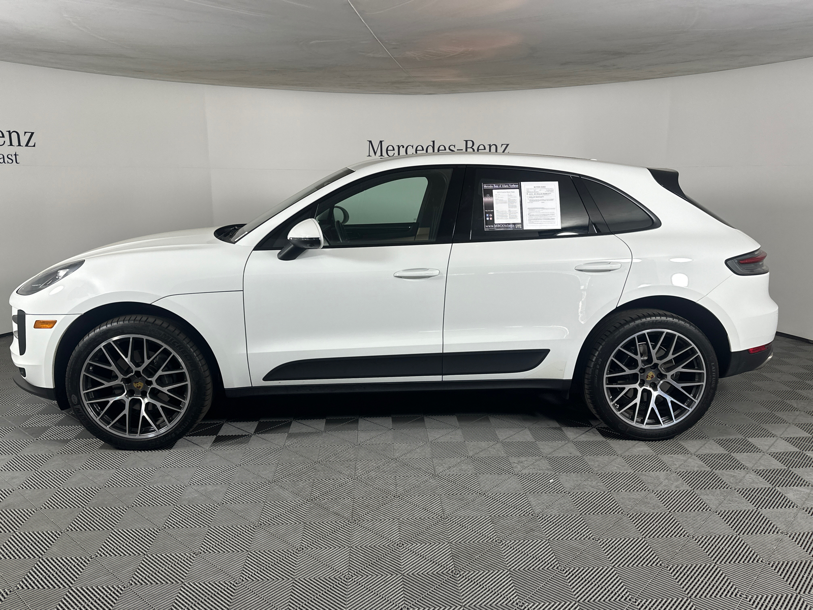 2019 Porsche Macan Base 4