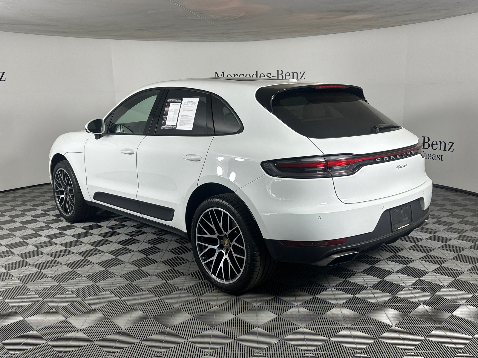 2019 Porsche Macan Base 5