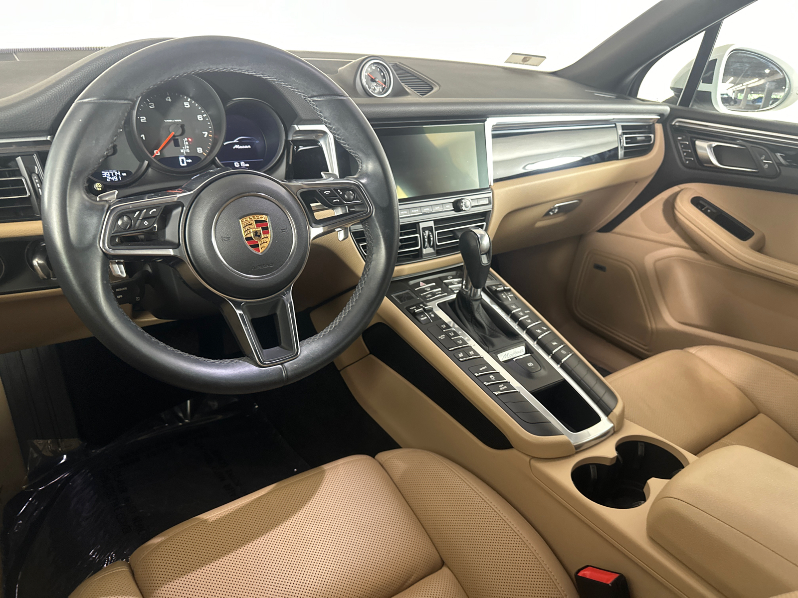 2019 Porsche Macan Base 23