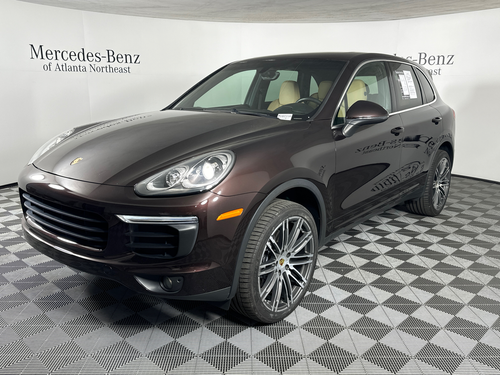 2016 Porsche Cayenne Base 3