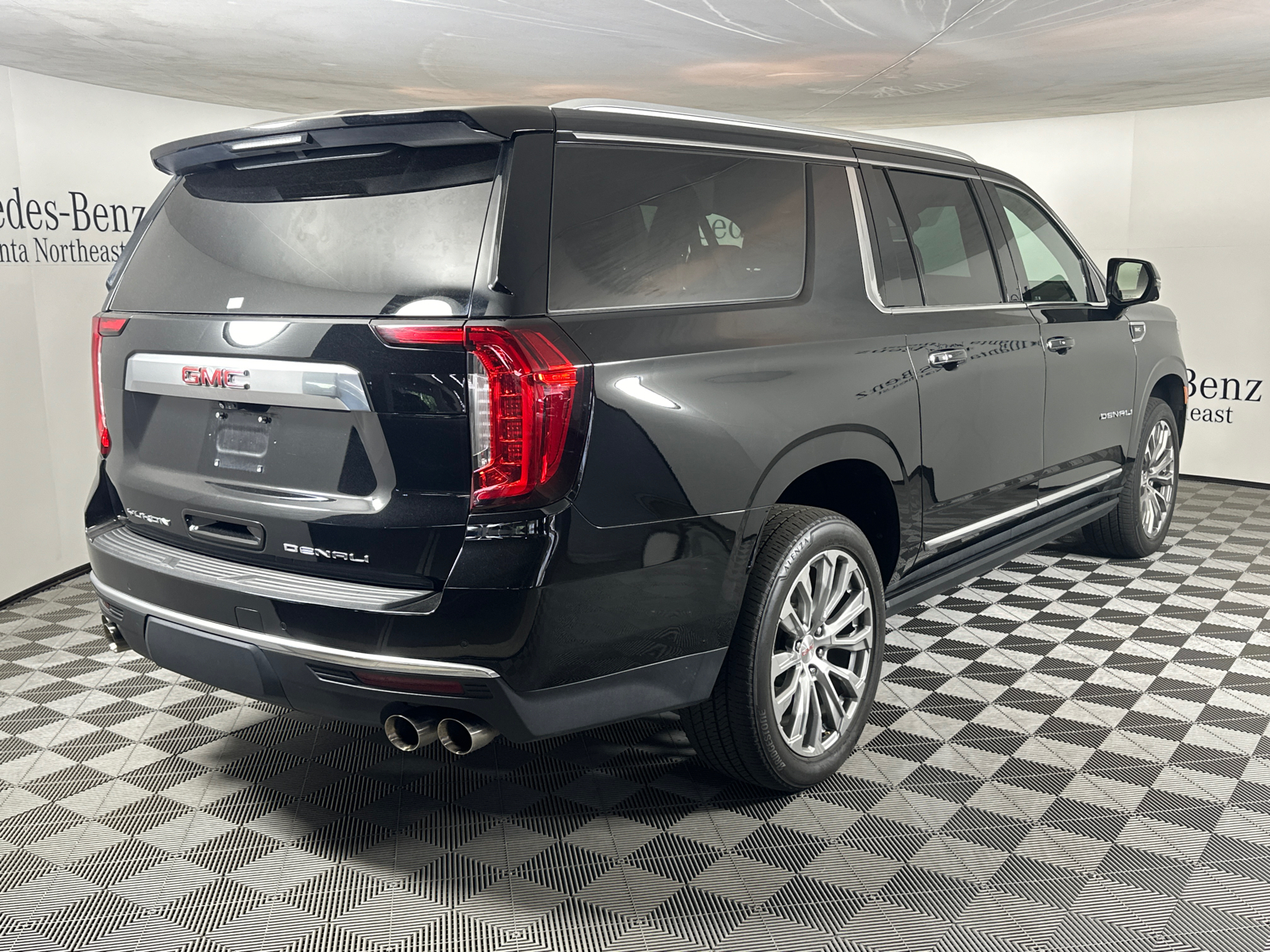 2021 GMC Yukon XL Denali 7