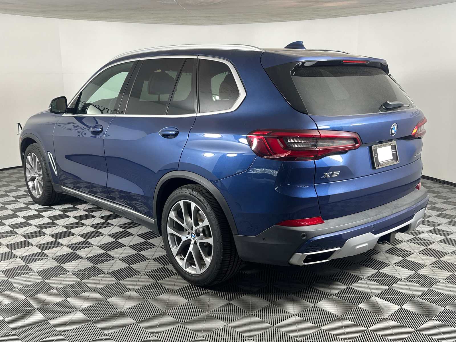 2019 BMW X5 xDrive50i 5