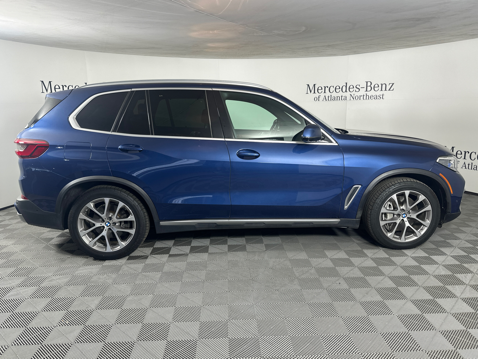 2019 BMW X5 xDrive50i 8