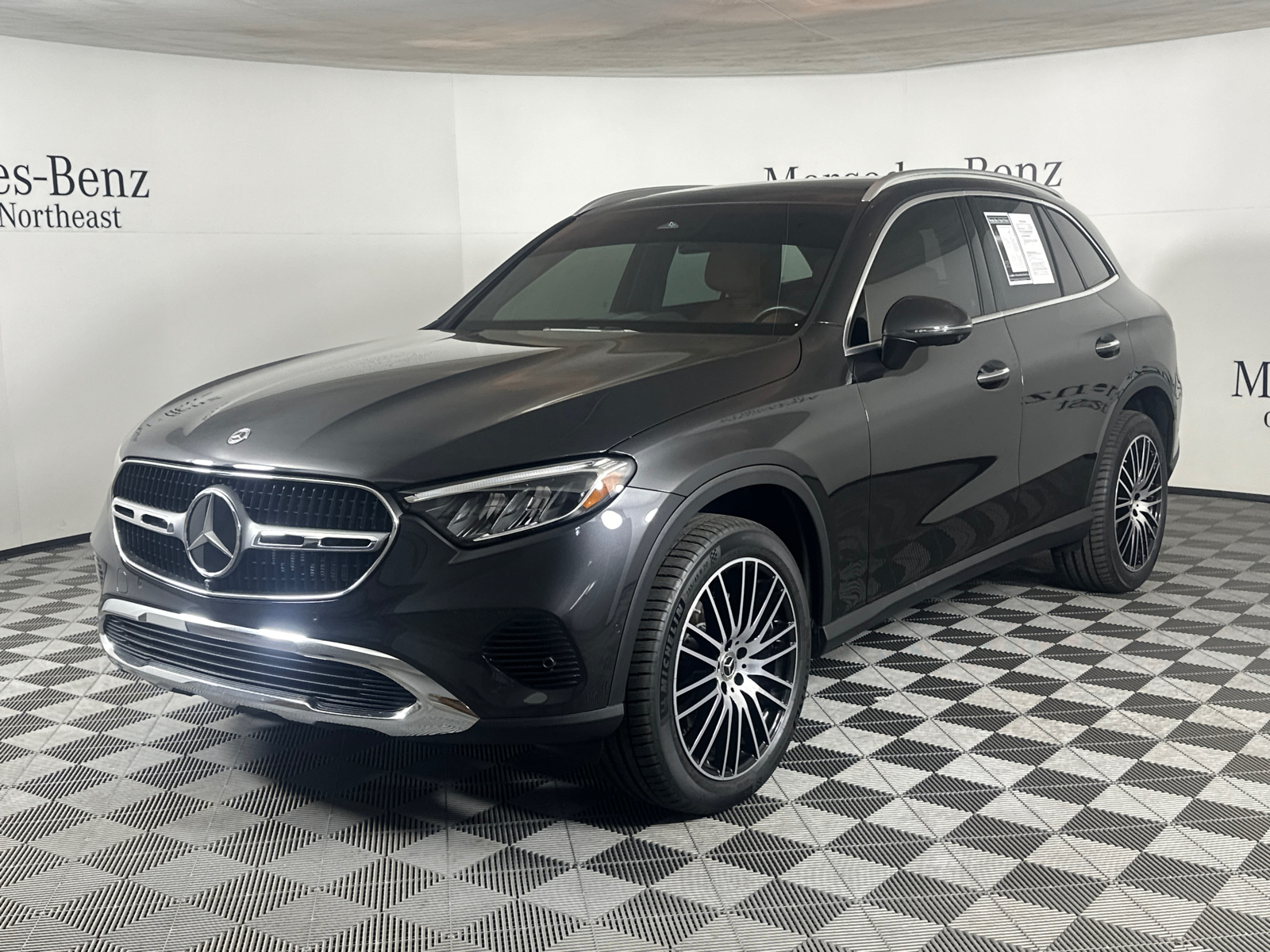 2024 Mercedes-Benz GLC GLC 300 3