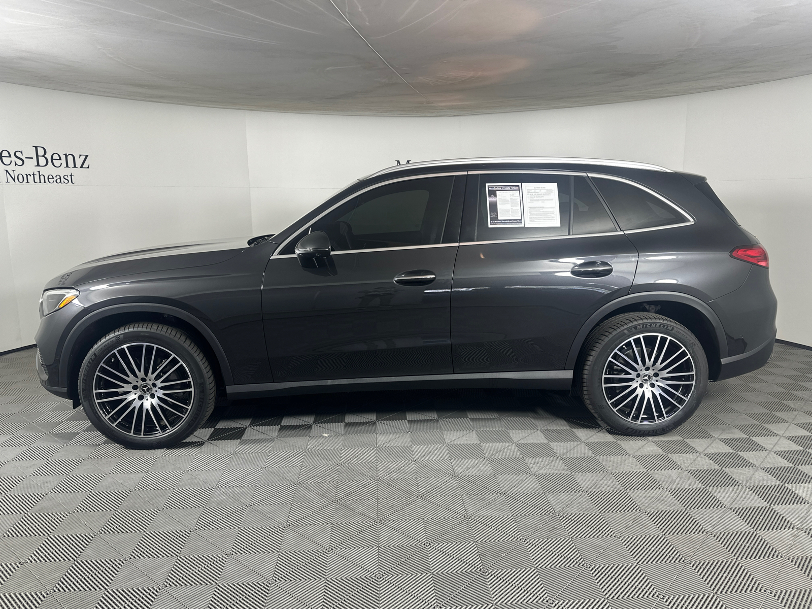 2024 Mercedes-Benz GLC GLC 300 4