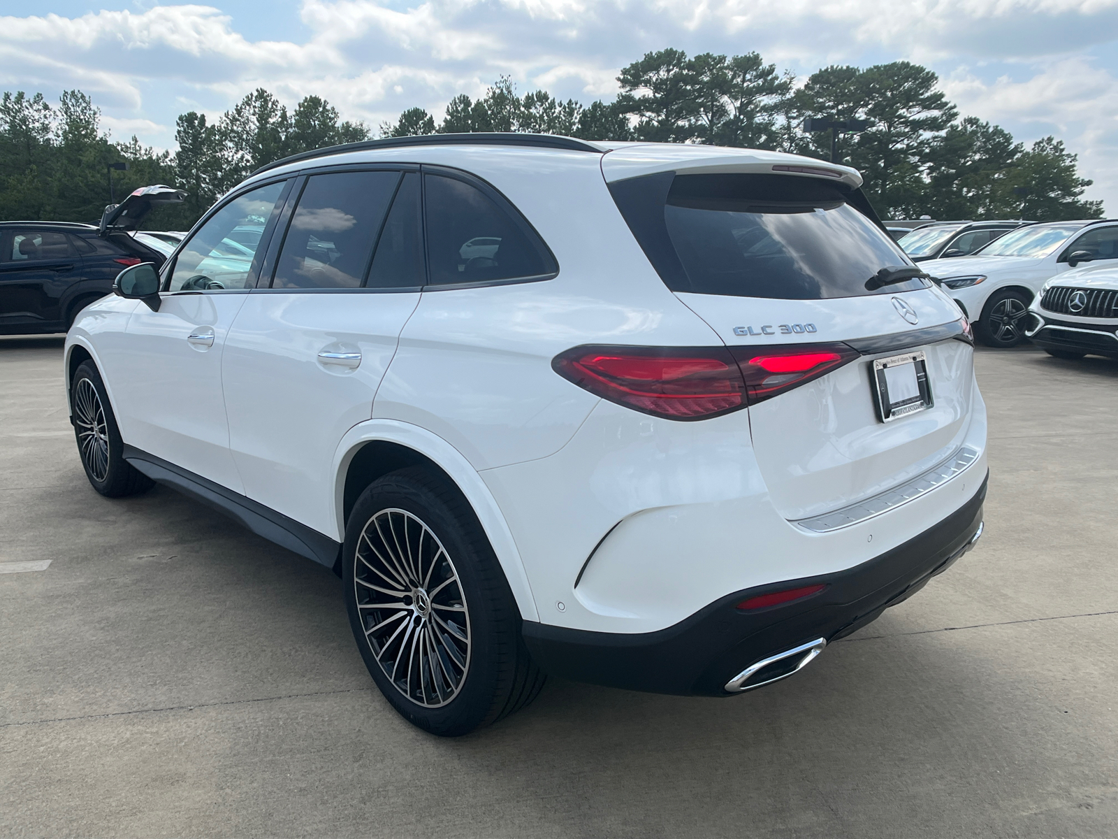 2024 Mercedes-Benz GLC GLC 300 8