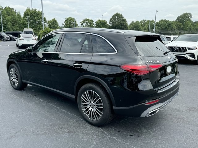 2024 Mercedes-Benz GLC GLC 300 8