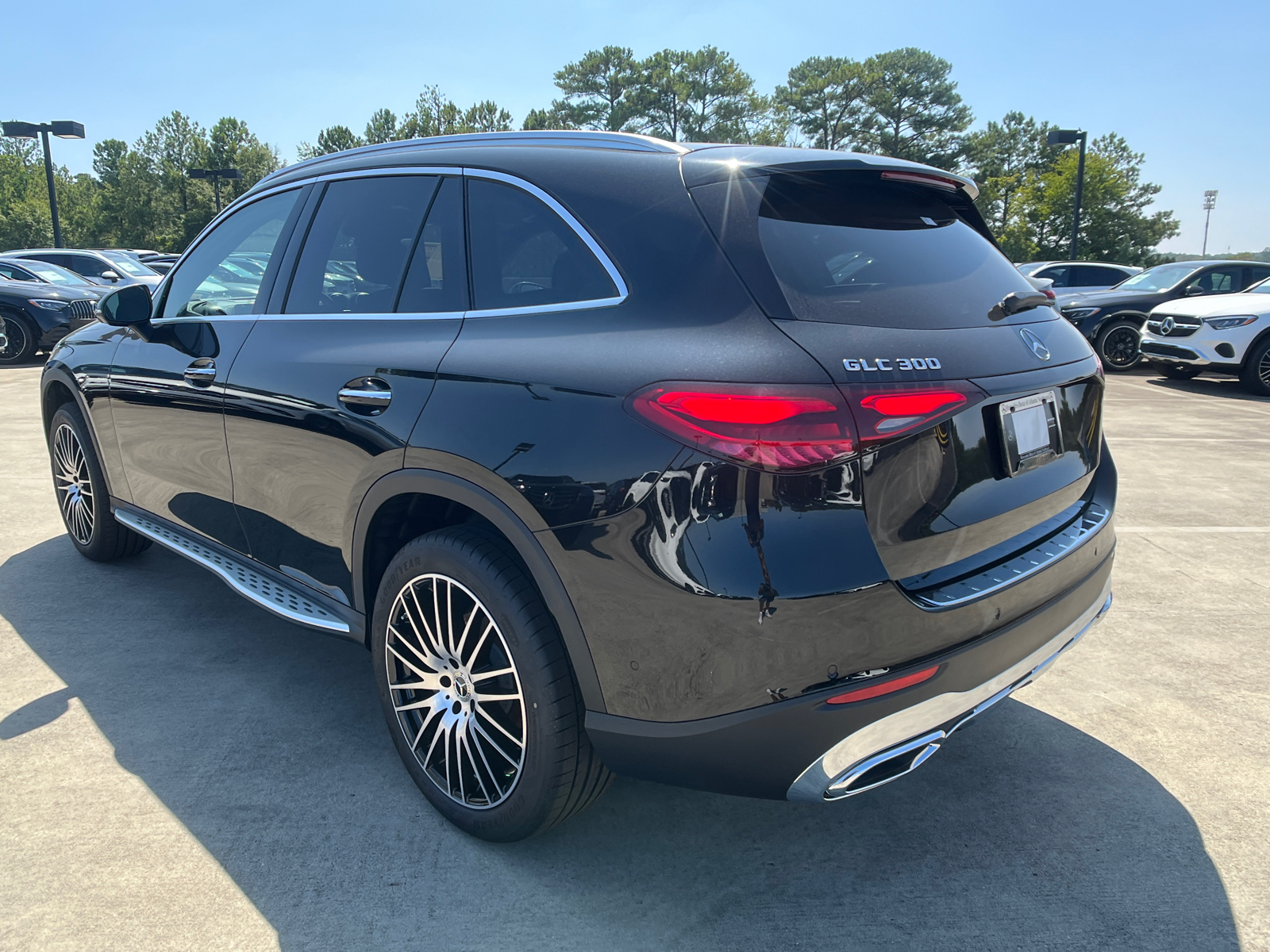 2024 Mercedes-Benz GLC GLC 300 8