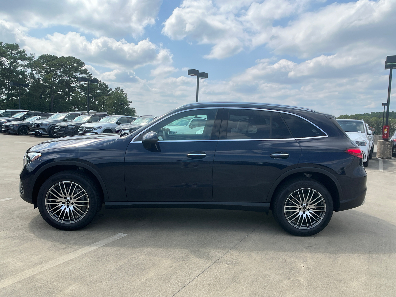 2024 Mercedes-Benz GLC GLC 300 7