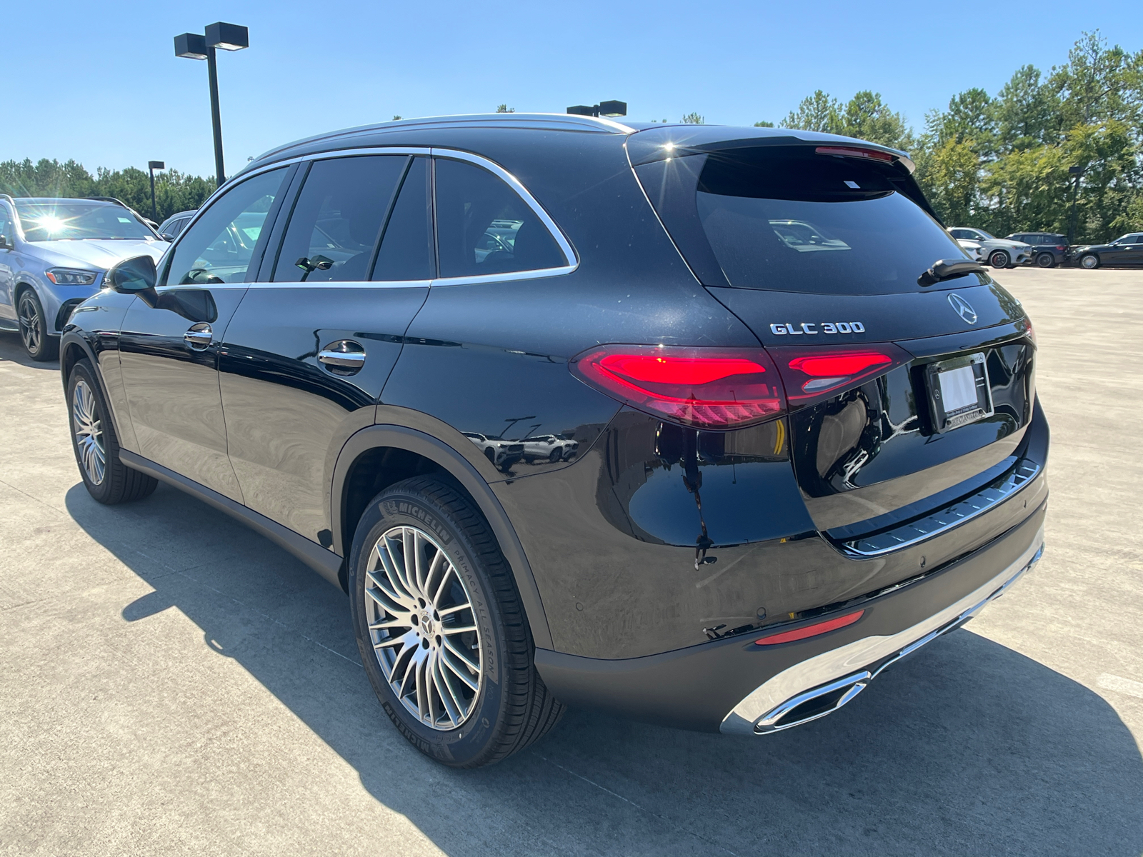 2024 Mercedes-Benz GLC GLC 300 8