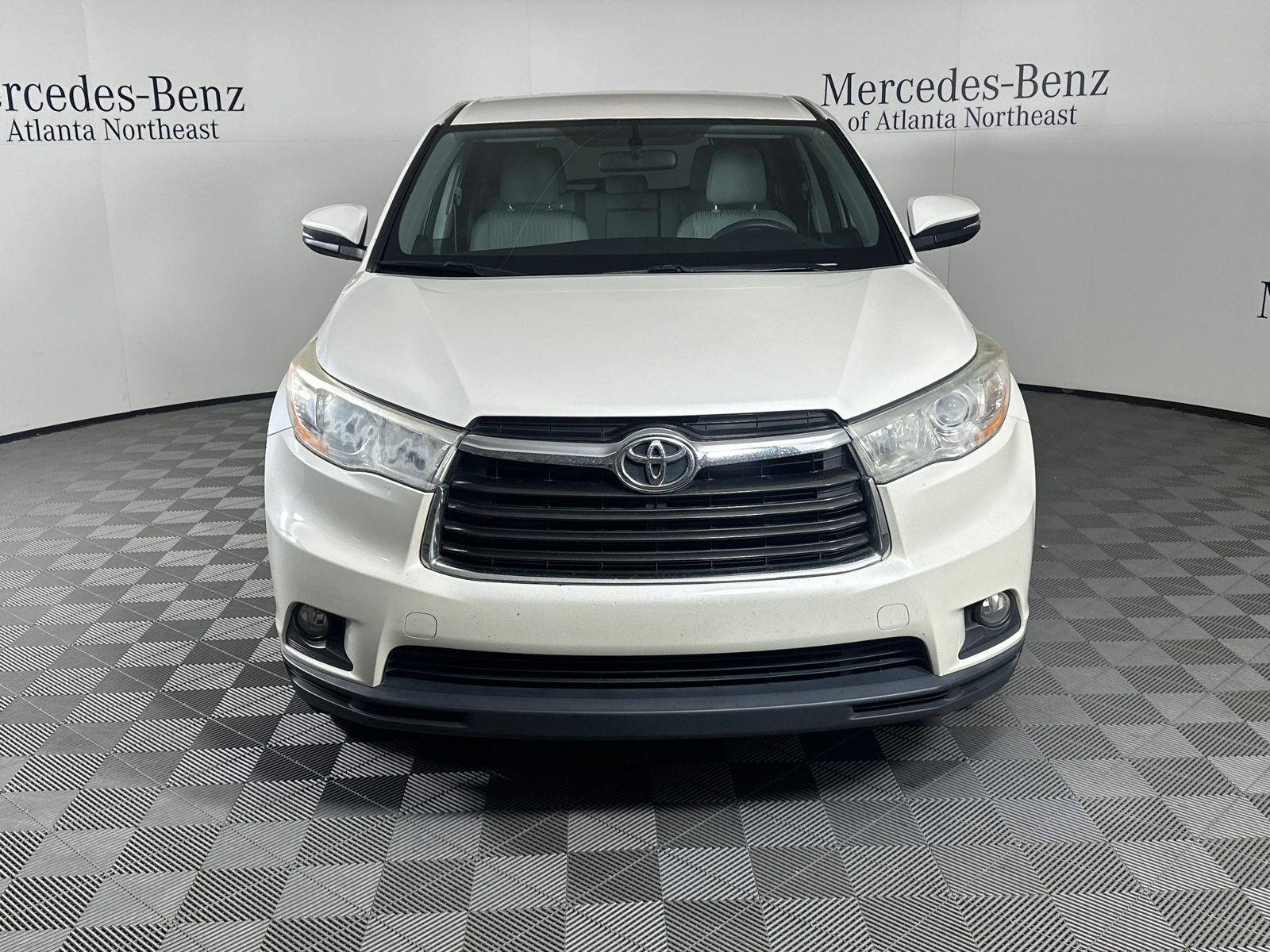 2014 Toyota Highlander LE 2