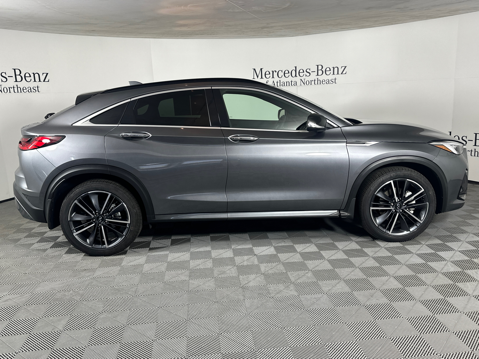 2023 INFINITI QX55 ESSENTIAL 8