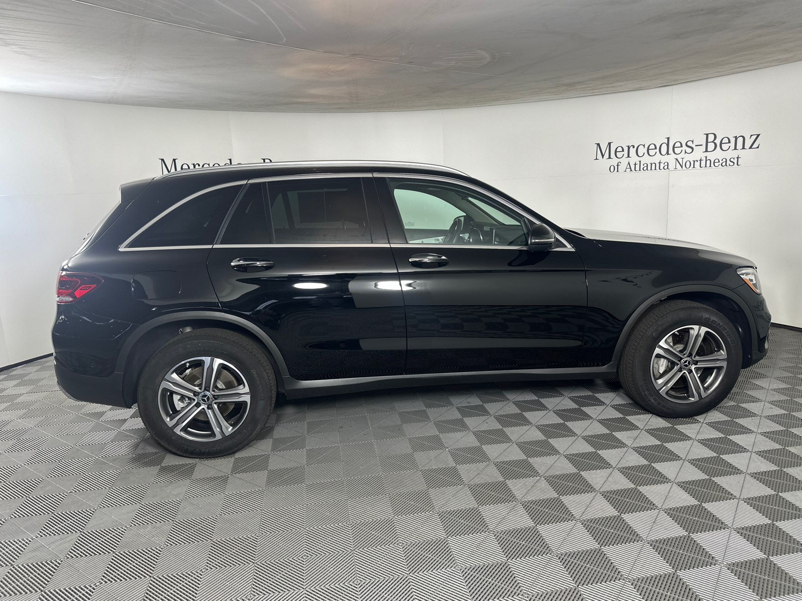 2022 Mercedes-Benz GLC GLC 300 8