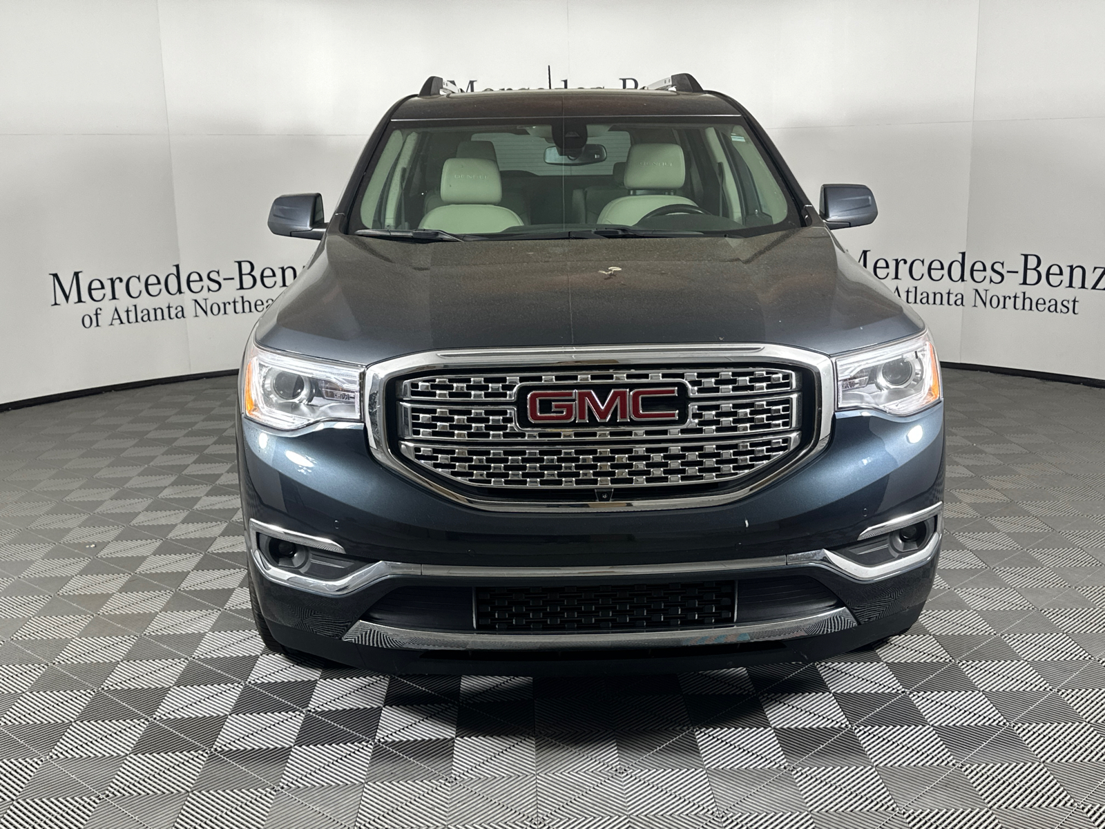 2019 GMC Acadia Denali 2